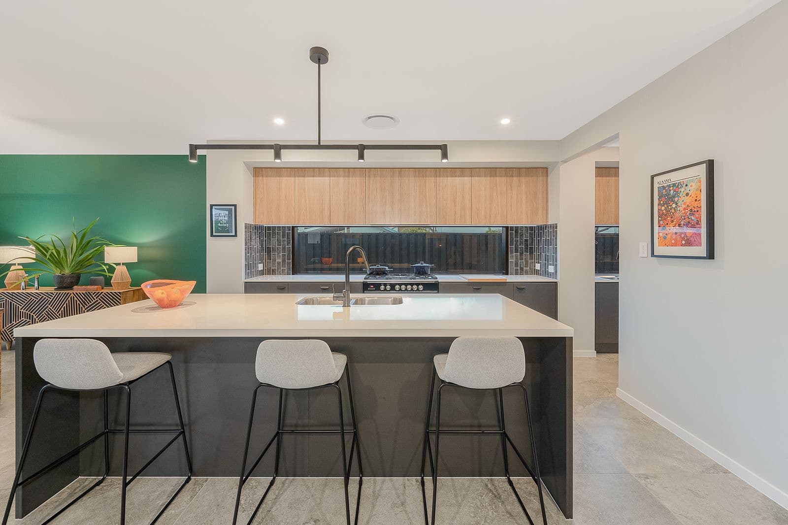 10 Cordelia Street, Newport QLD 4020, Newport - Thumbnail 5