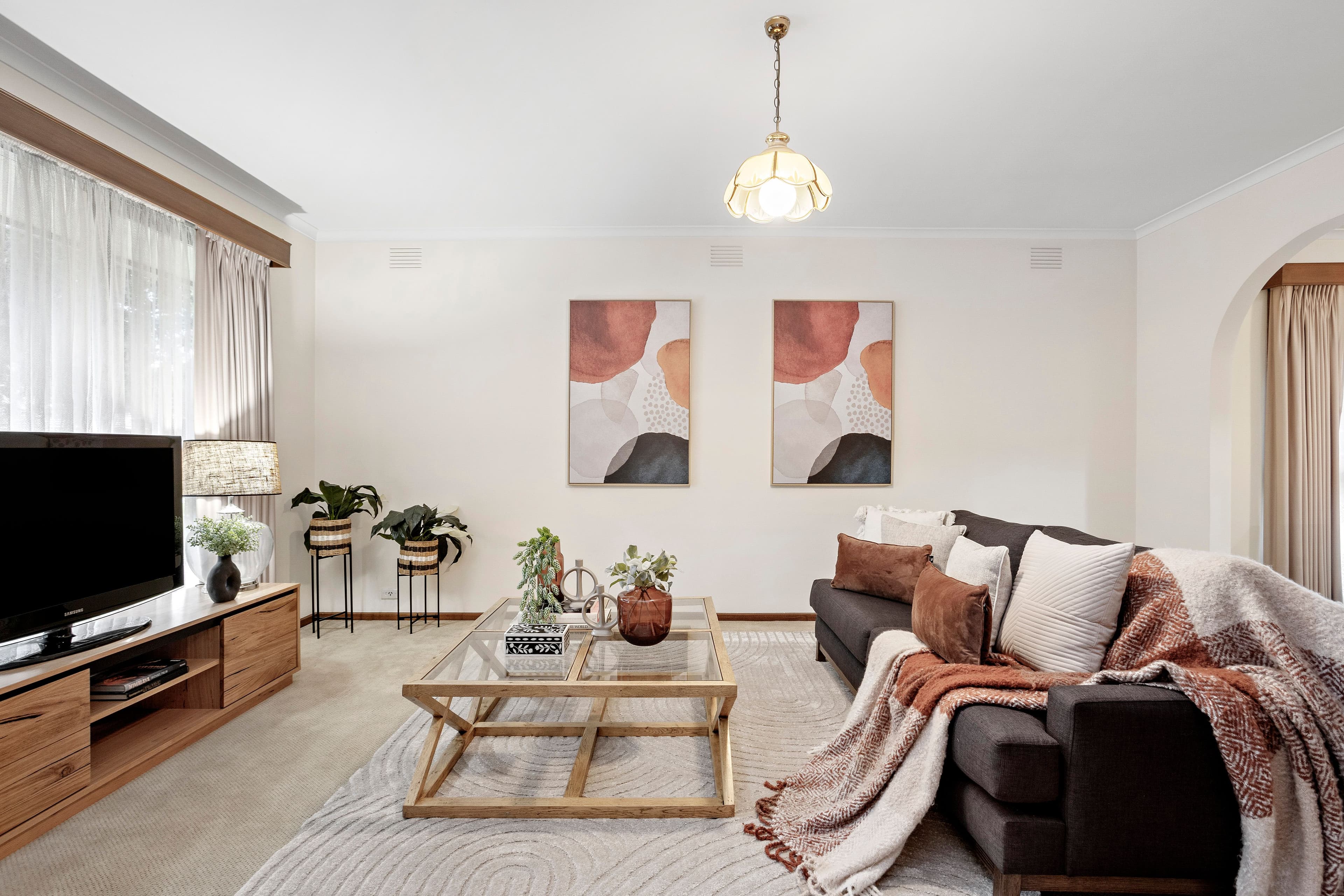 39 Snowdon Drive, Cheltenham VIC 3192, Cheltenham - Thumbnail 2