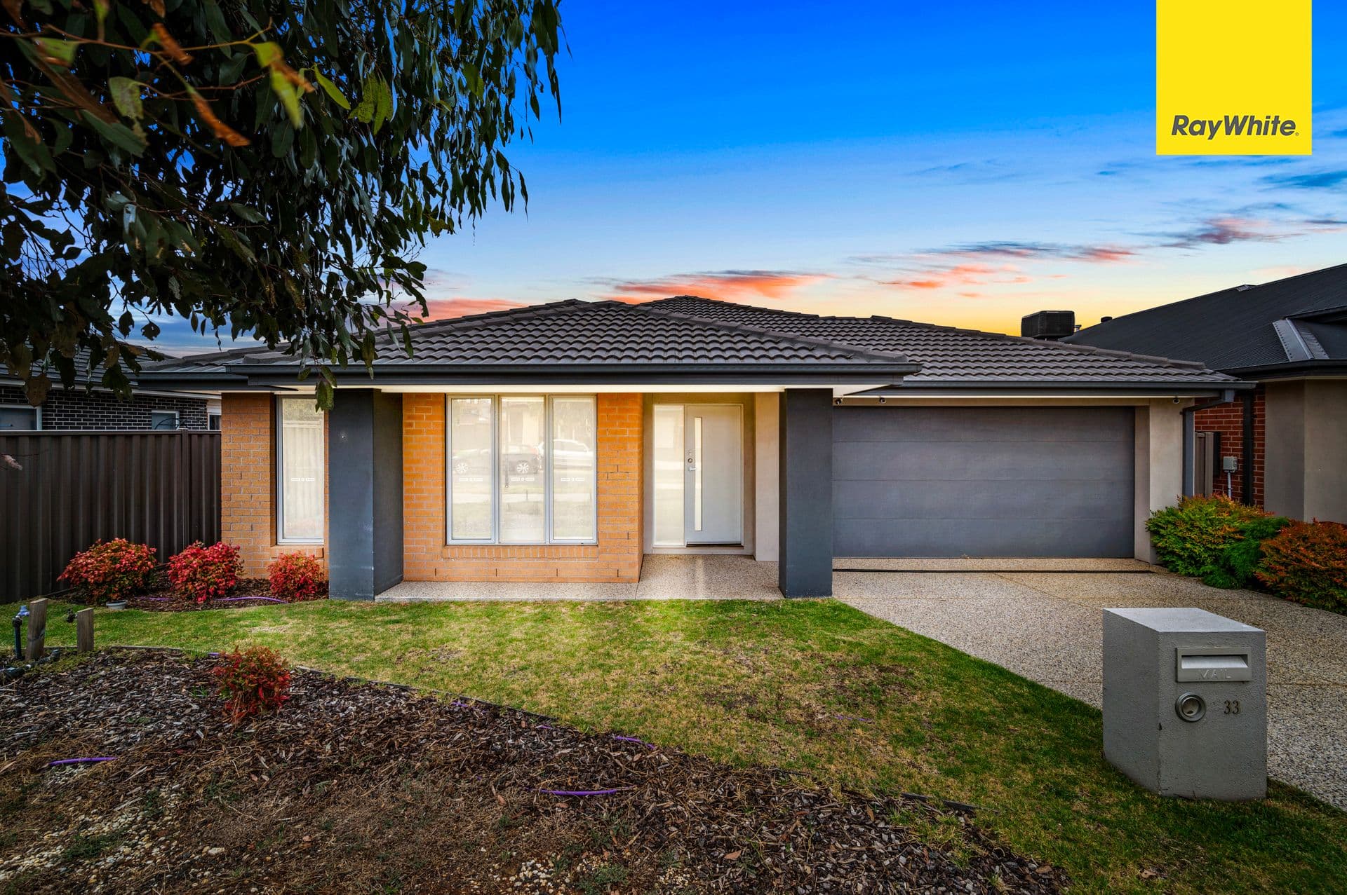 33 Alabaster Avenue, COBBLEBANK VIC 3338, Cobblebank - Image 1