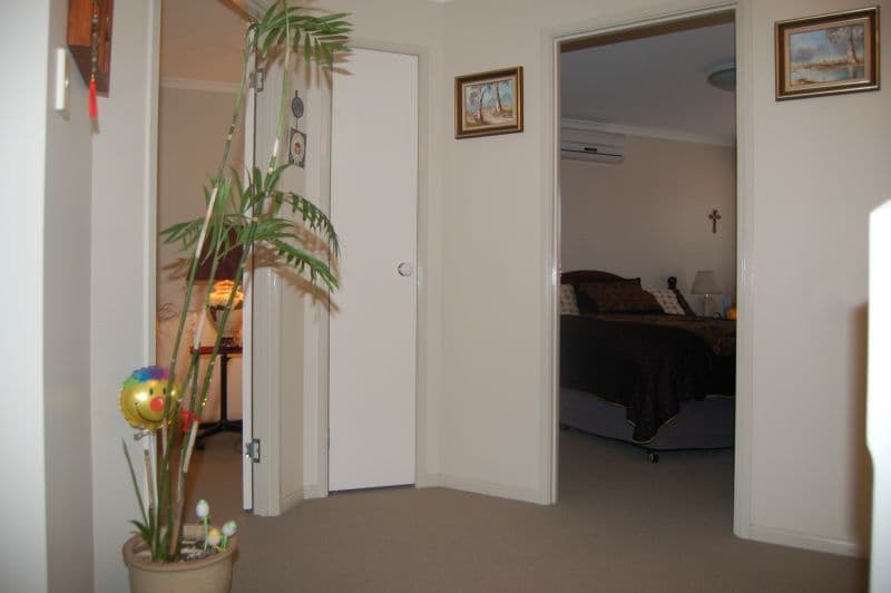 110  Johnson Road, HILLCREST QLD 4118, Hillcrest - Thumbnail 7