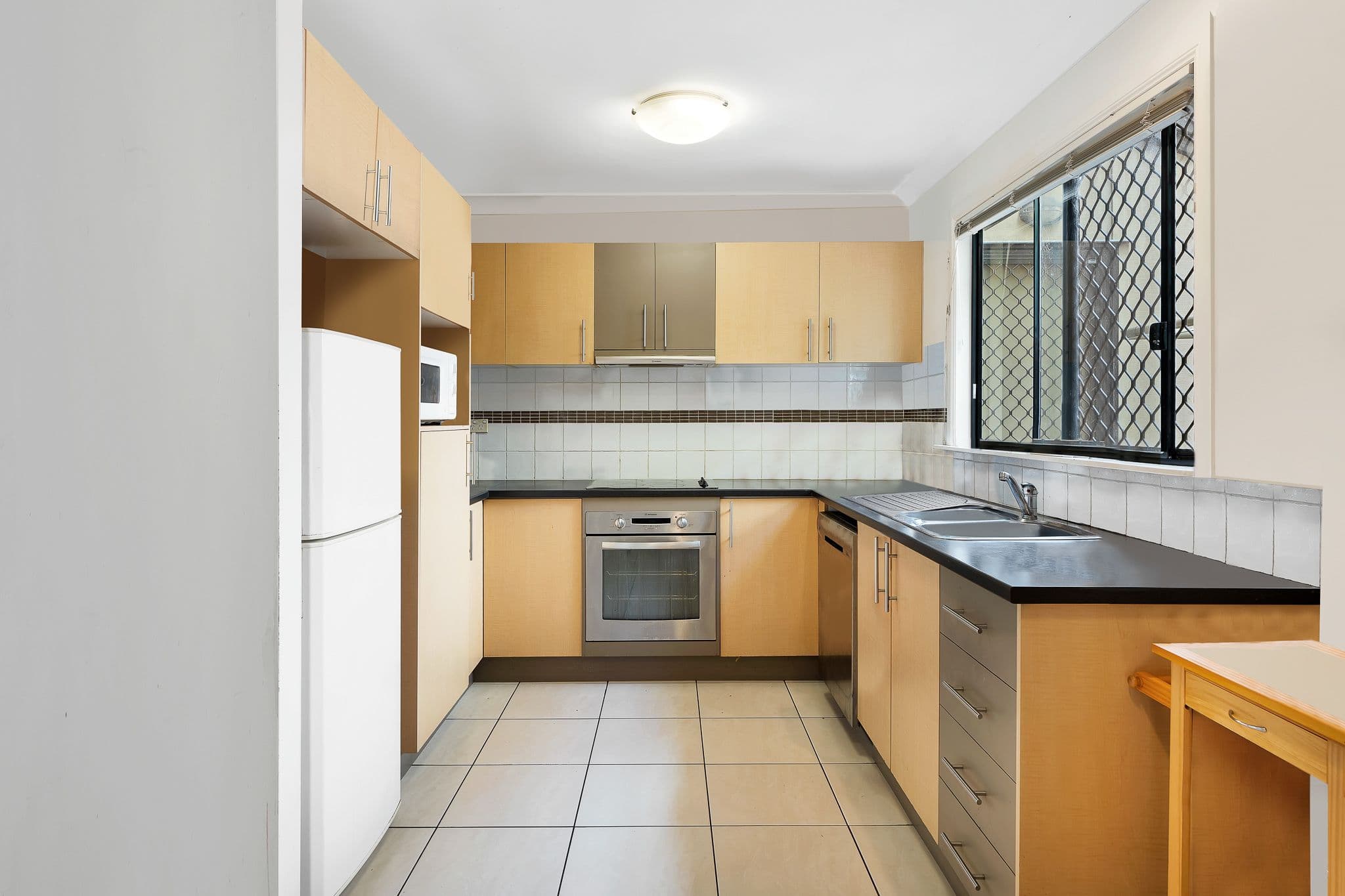 15 Western Avenue, Chermside QLD 4032, Chermside - Thumbnail 8