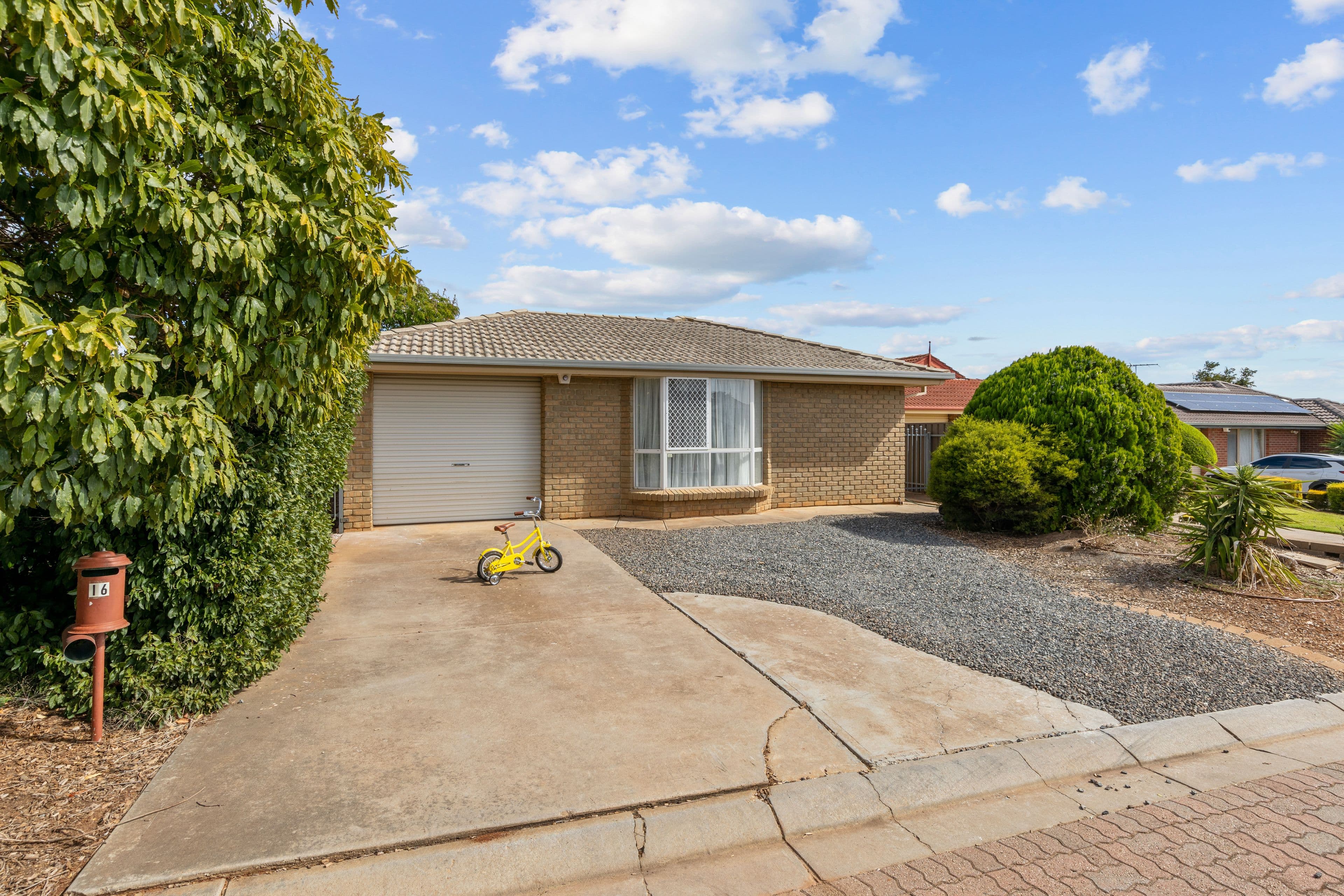 16 Cinnamon Grove, Blakeview SA 5114, Blakeview - Thumbnail 2