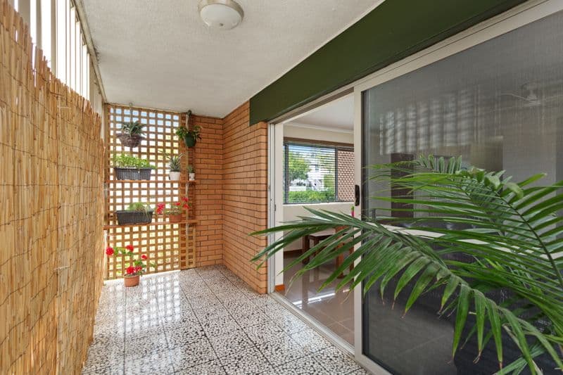 15 Macaulay Street, Coorparoo QLD 4151, Coorparoo - Thumbnail 2