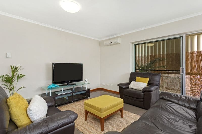 15 Macaulay Street, Coorparoo QLD 4151, Coorparoo - Thumbnail 3