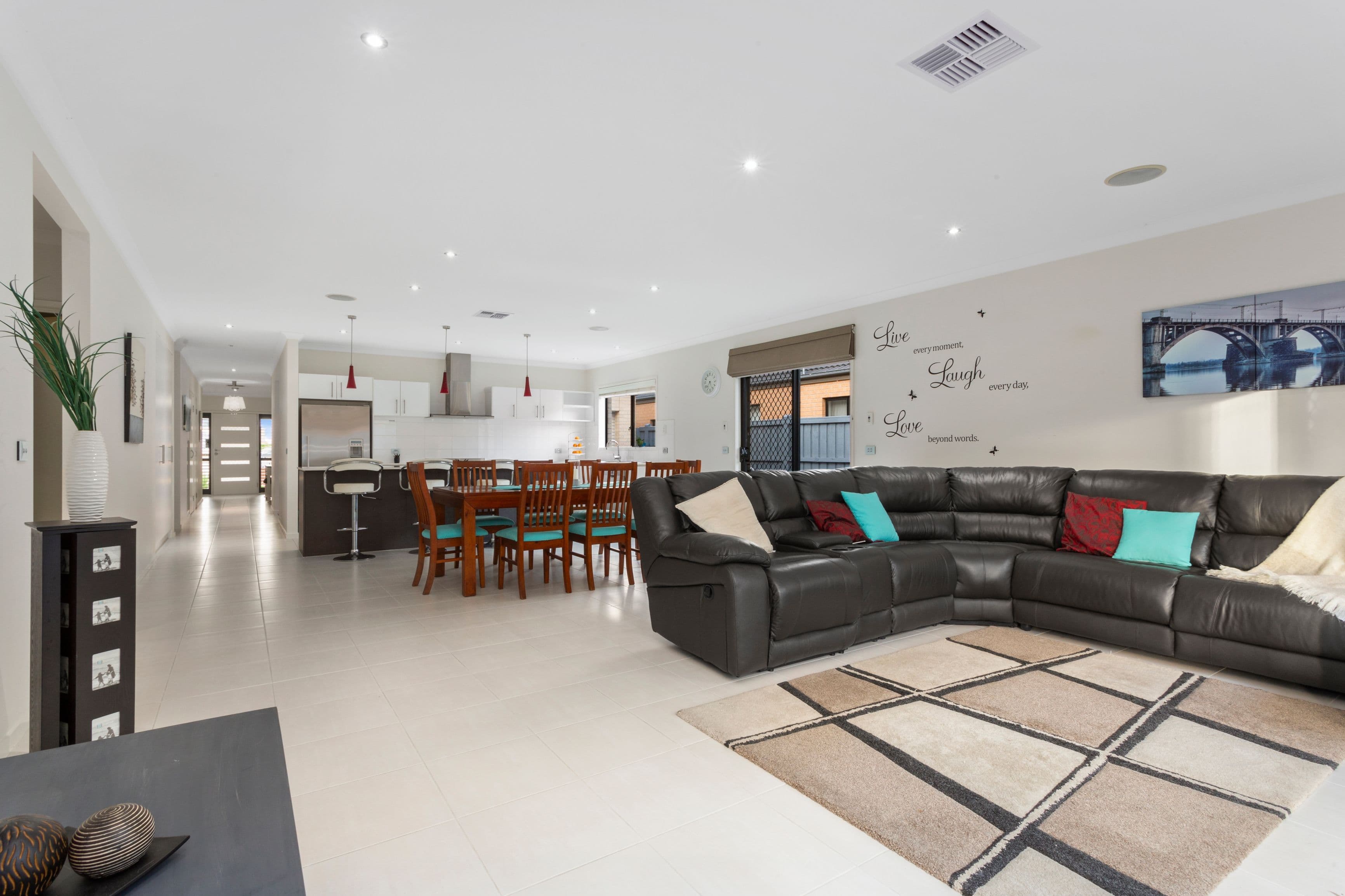 16 Cairn Drive, South Morang VIC 3752, South Morang - Thumbnail 6