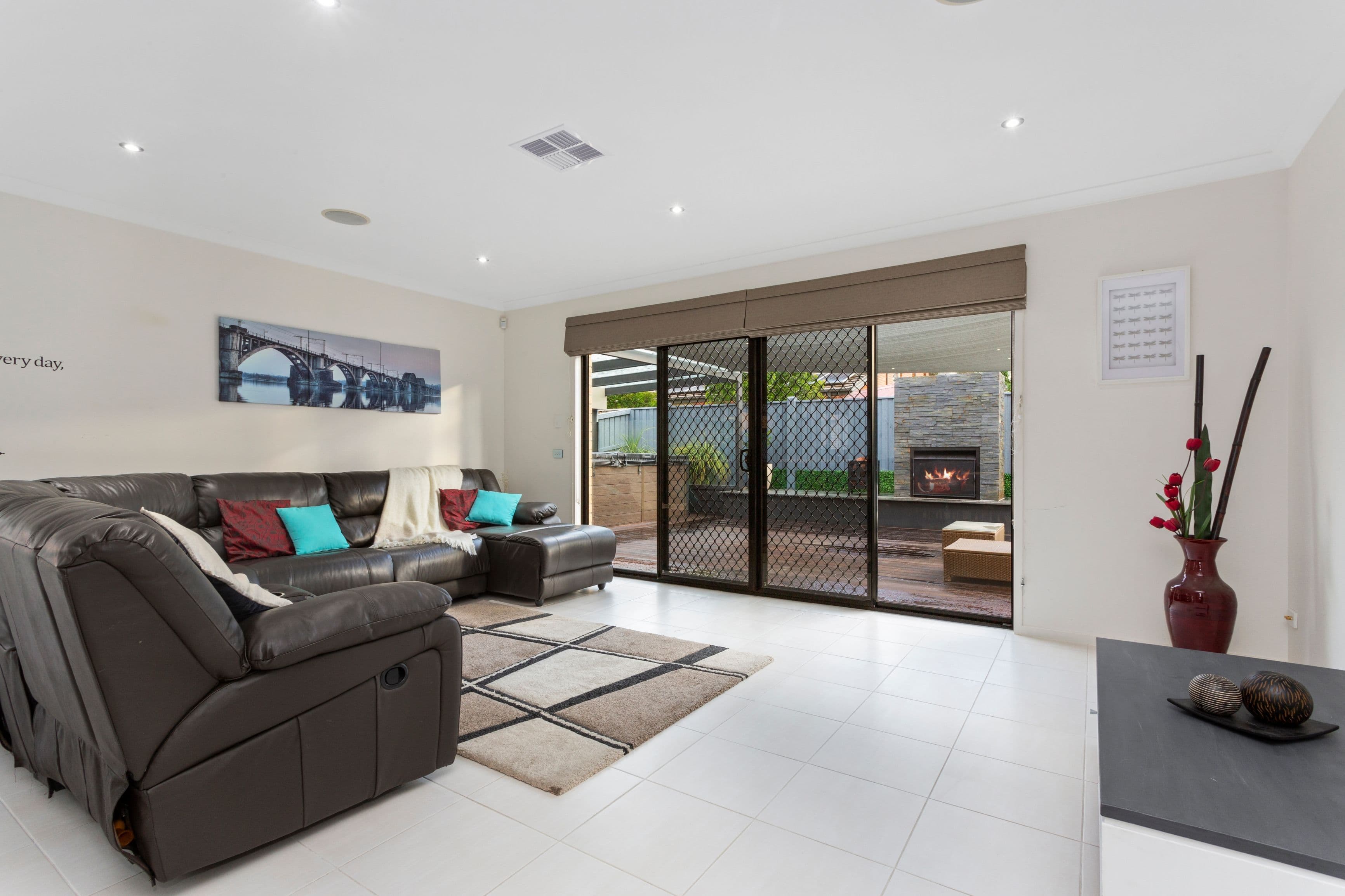 16 Cairn Drive, South Morang VIC 3752, South Morang - Thumbnail 7