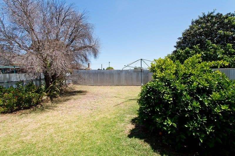 8a and 8b Pine Street, Campbelltown SA 5074, Campbelltown - Thumbnail 8