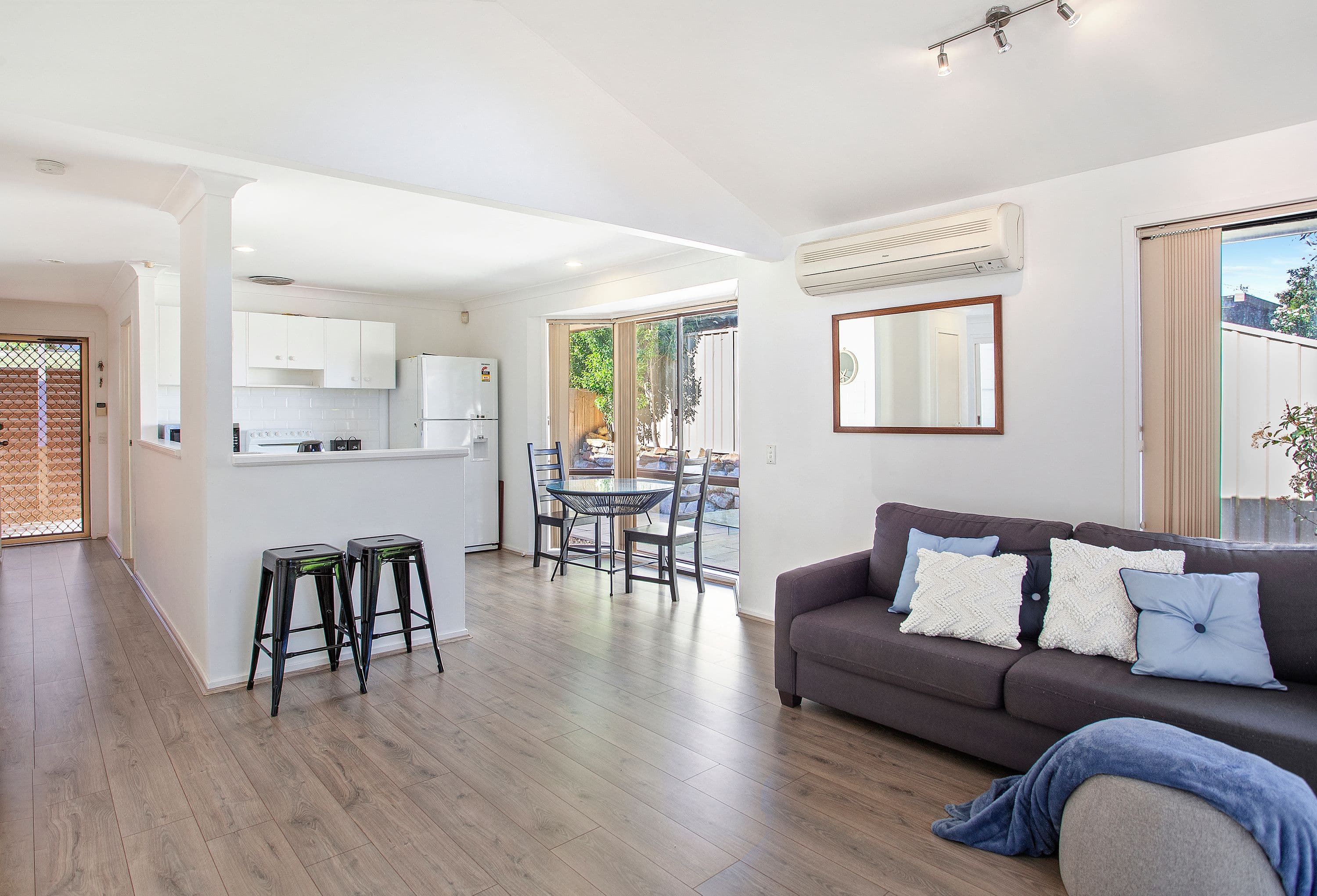 12 Jessica Street, Bateau Bay - Thumbnail 3