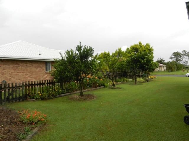 52 Elizabeth Street, MIRANI QLD 4754, Mirani - Thumbnail 6