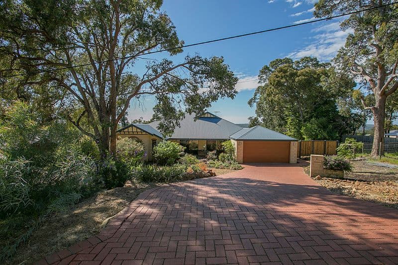28 Hillview Street, KALAMUNDA WA 6076, Kalamunda - Image 1
