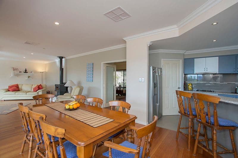 28 Hillview Street, KALAMUNDA WA 6076, Kalamunda - Thumbnail 7