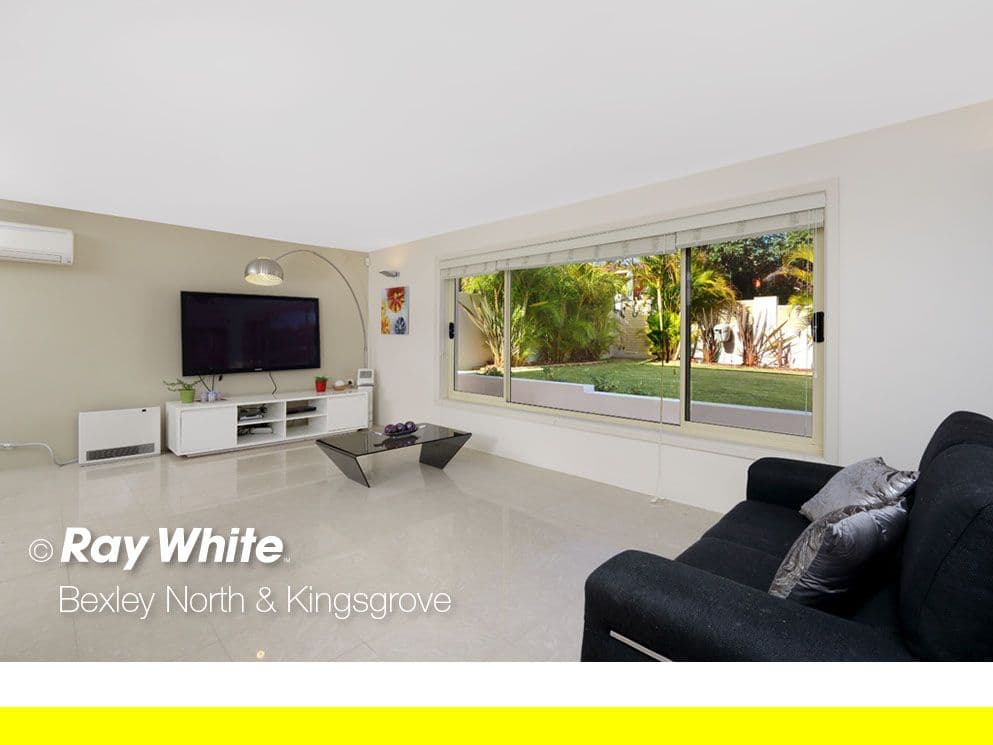 6 Waycott Avenue, Kingsgrove - Thumbnail 3