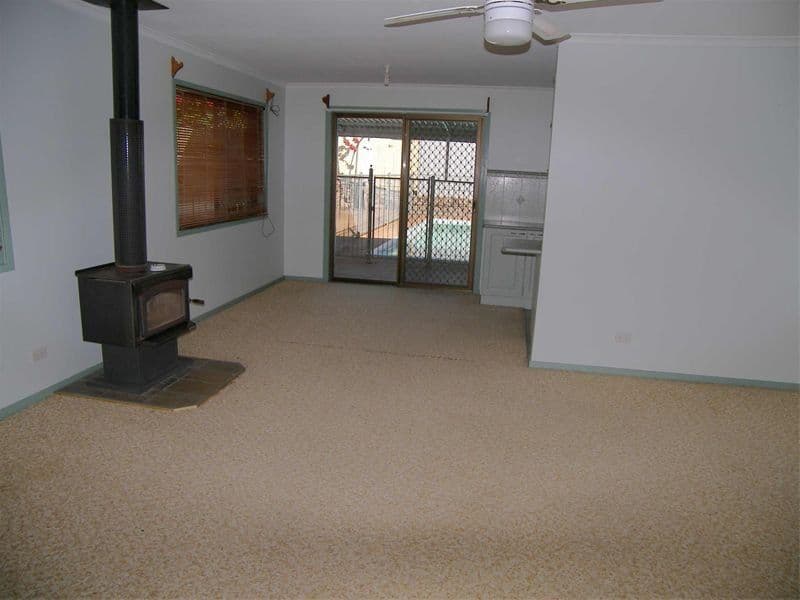 2 Hawthorn Street, BEAUDESERT QLD 4285, Beaudesert - Thumbnail 7
