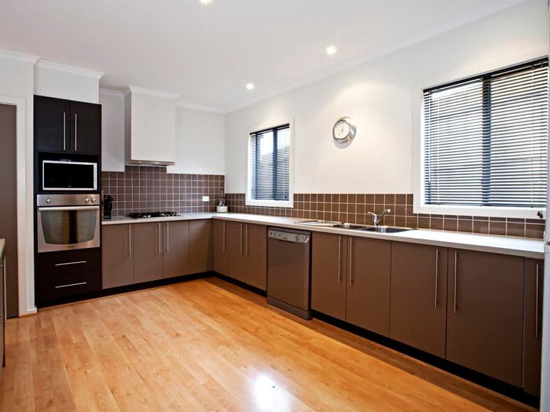 12 Stanfield Drive, WANDANA HEIGHTS VIC 3216, Wandana Heights - Thumbnail 3