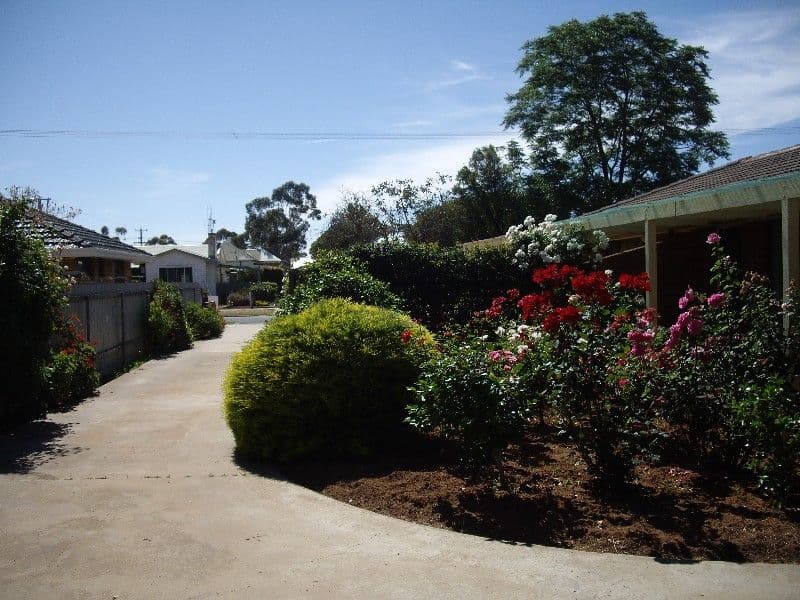 24 Hopetoun Street, ROCHESTER VIC 3561, Rochester - Thumbnail 2