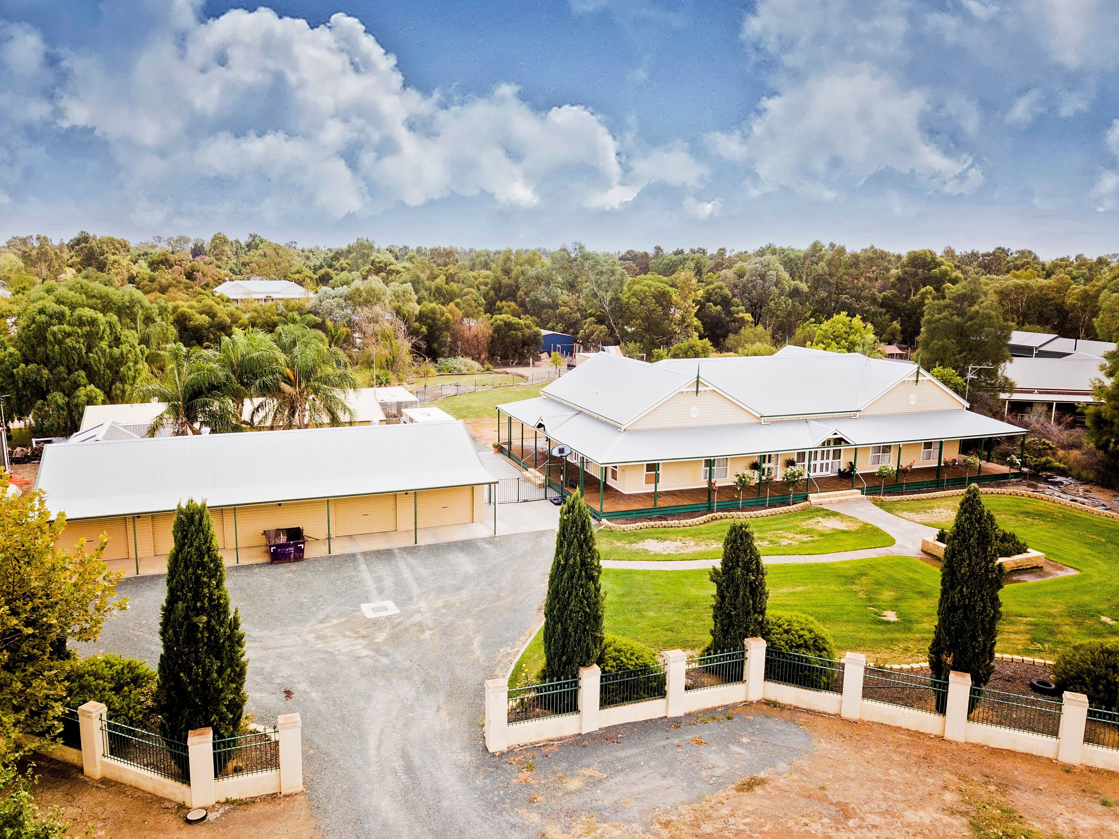 11 Bateman Drive, Echuca VIC 3564, Echuca - Thumbnail 2