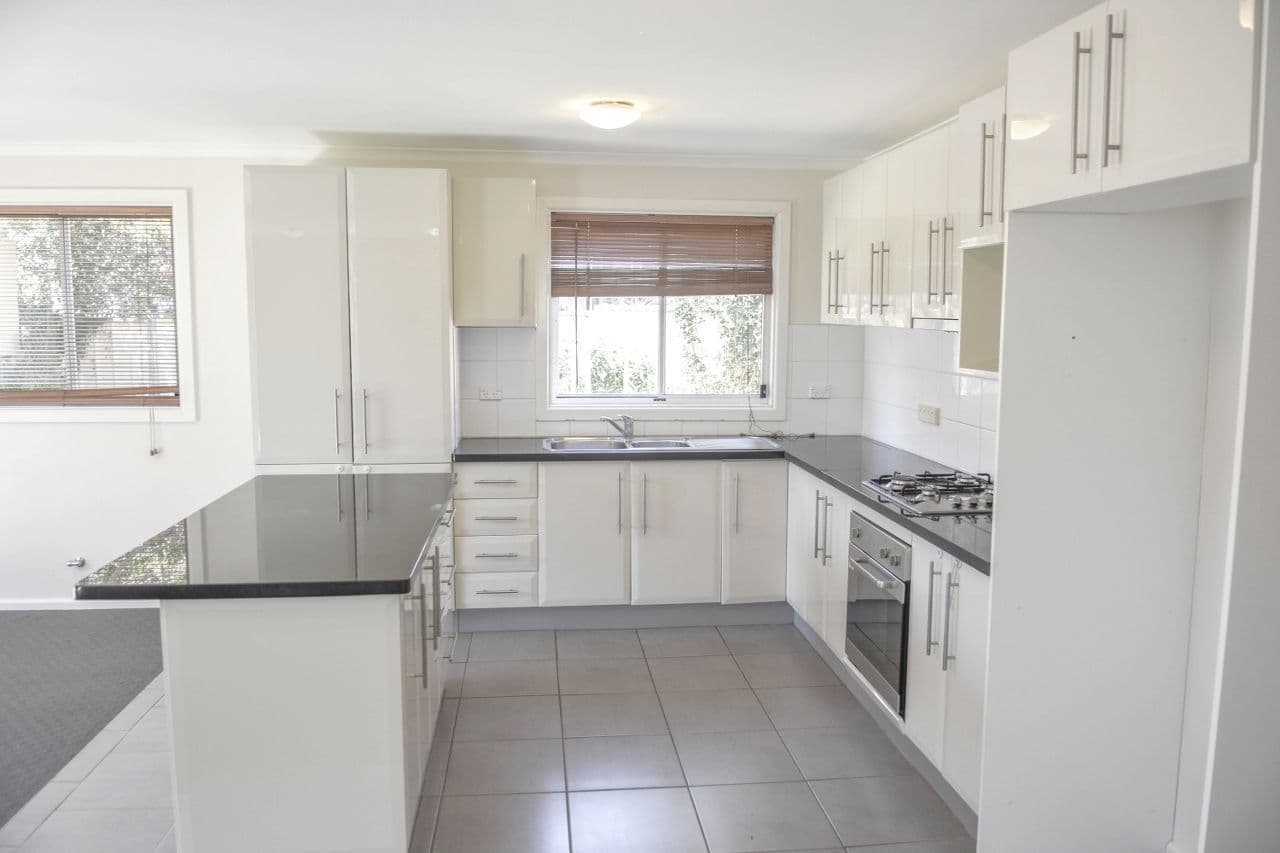 12 Vine Street, South Bathurst - Thumbnail 4