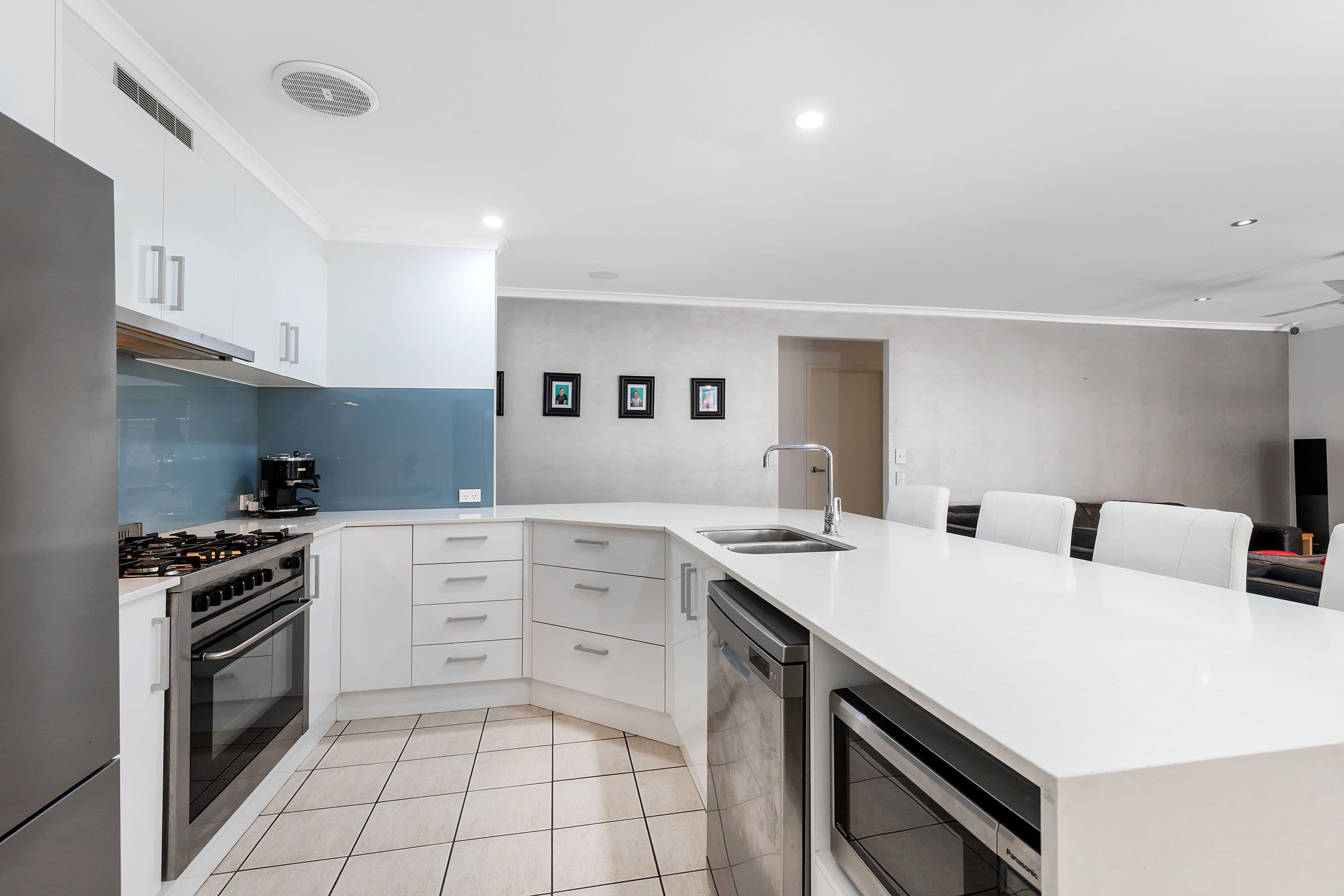 19 Charolais Crescent, Upper Kedron QLD 4055, Upper Kedron - Thumbnail 2