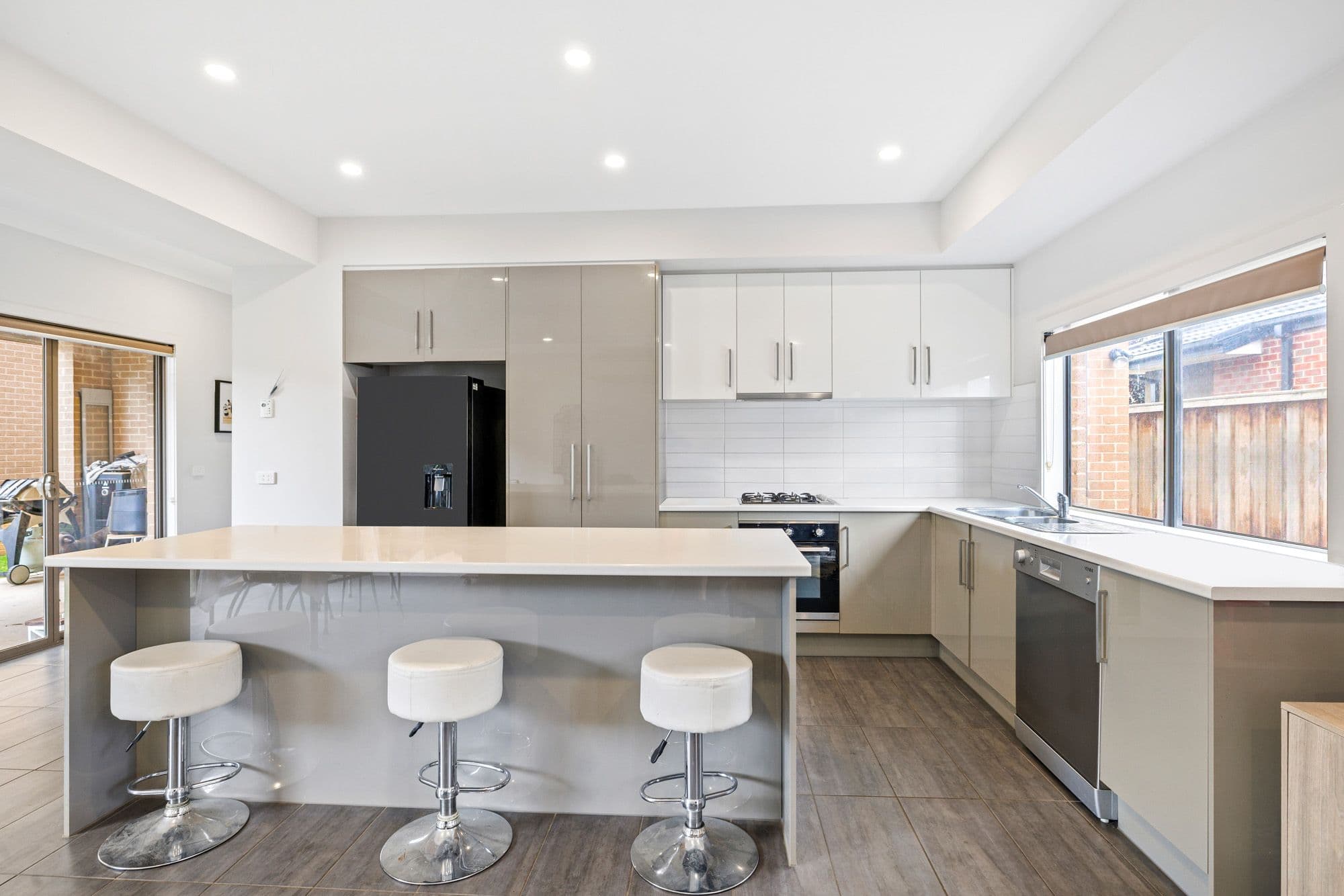 2 League Street, Werribee VIC 3030, Werribee - Thumbnail 4