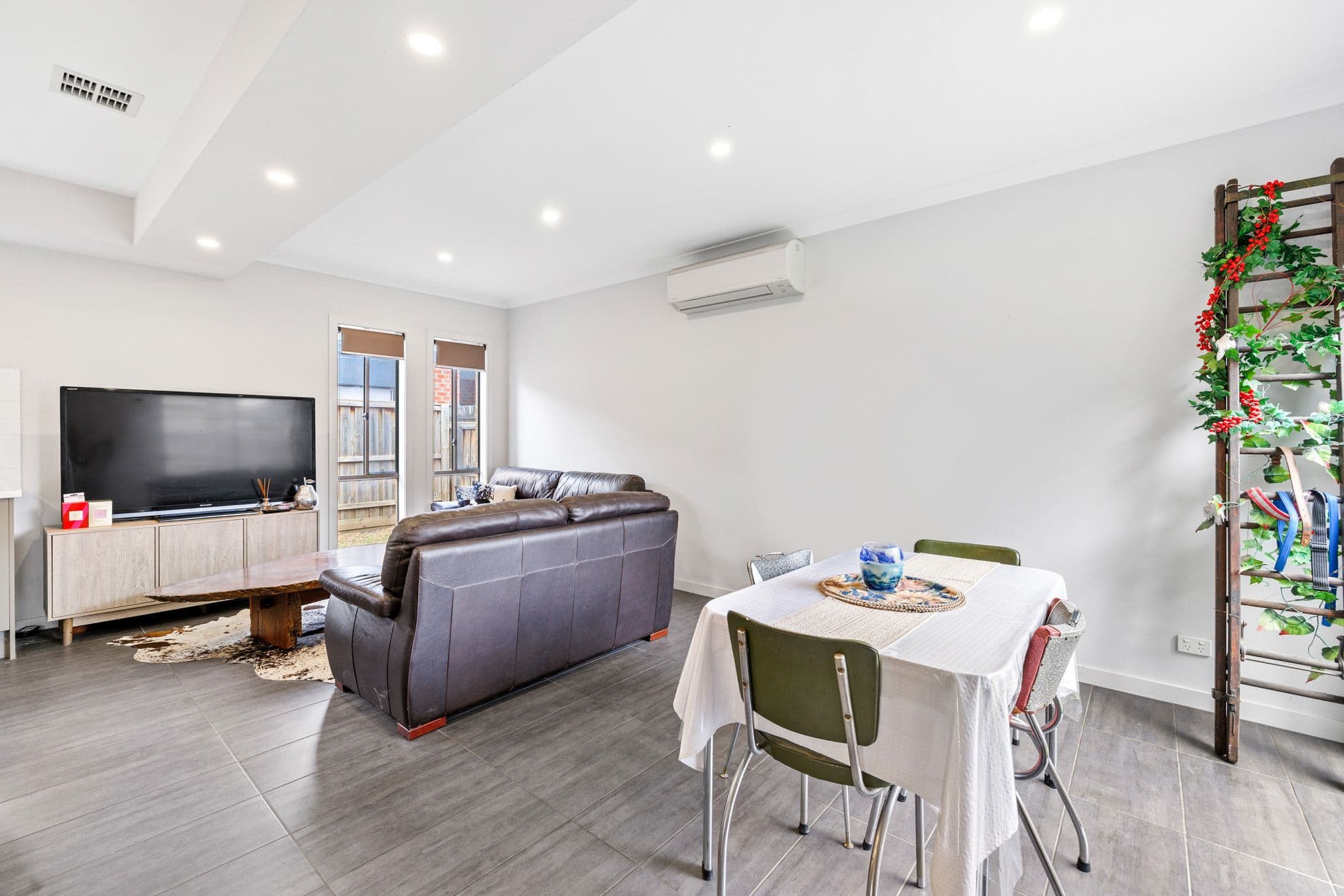 2 League Street, Werribee VIC 3030, Werribee - Thumbnail 5