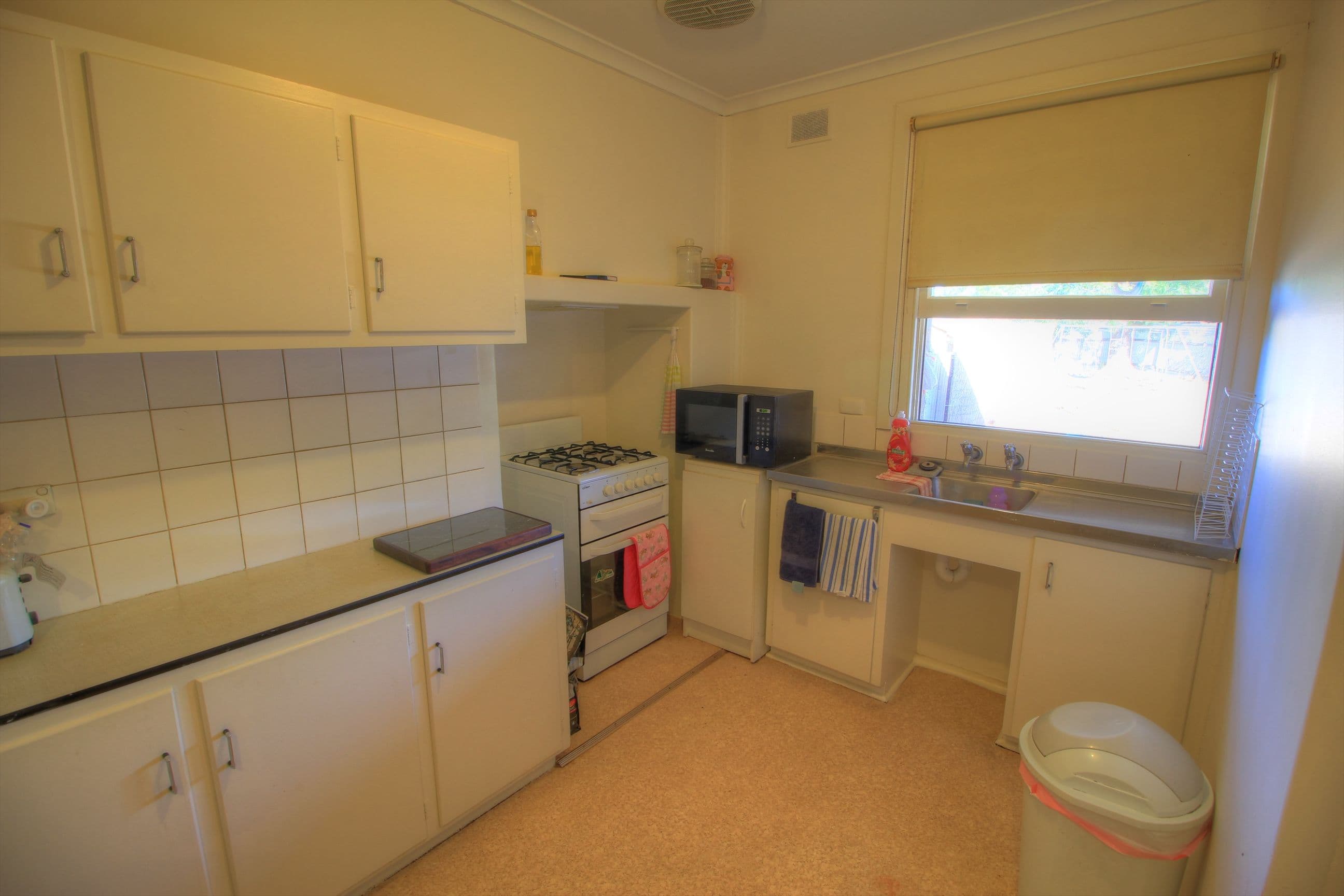 6 Acacia Crescent, Renmark SA 5341, Renmark - Thumbnail 2
