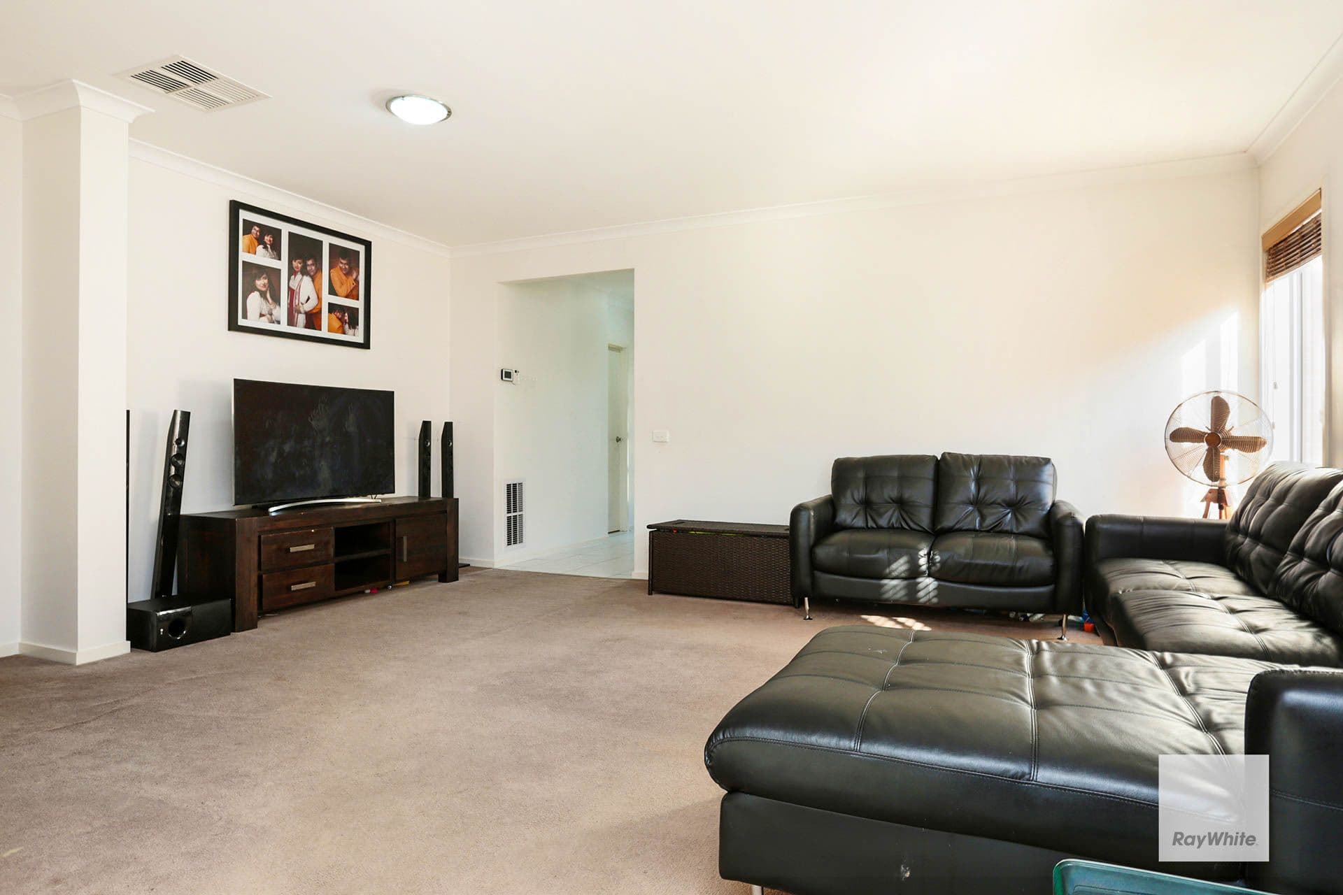 55 Rockpool Road, Truganina VIC 3029, Truganina - Thumbnail 2