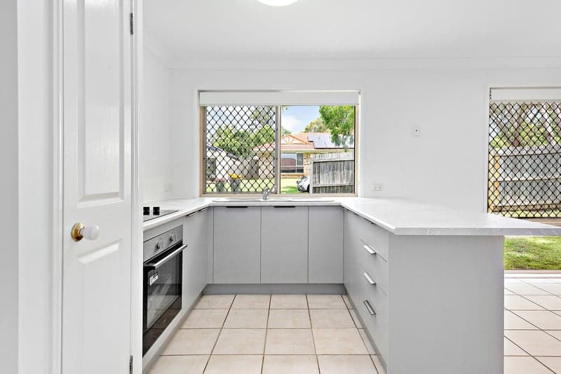 31 Saint James Street, Forest Lake, QLD, 4078, Forest Lake - Thumbnail 2