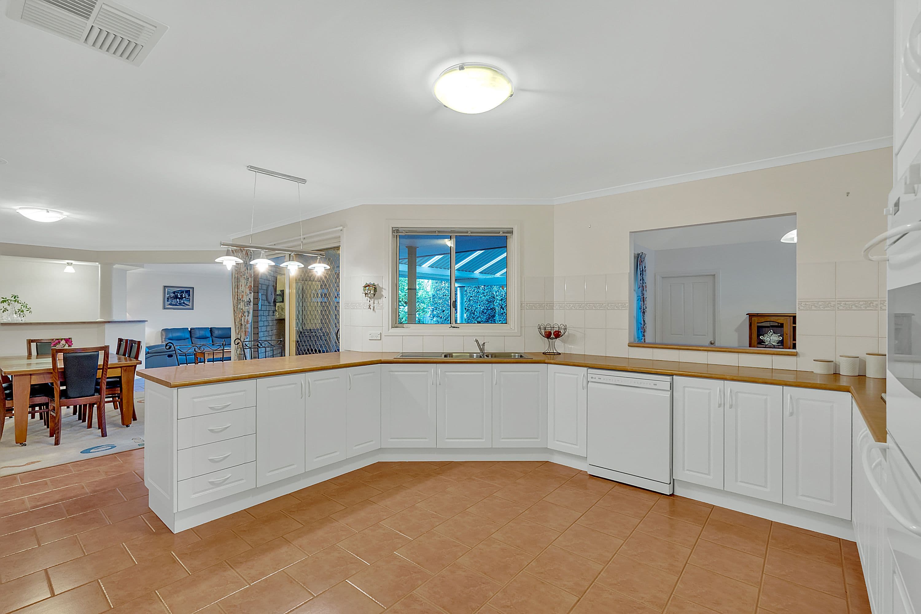 3 Willow Way, Craigieburn VIC 3064, Craigieburn - Thumbnail 7