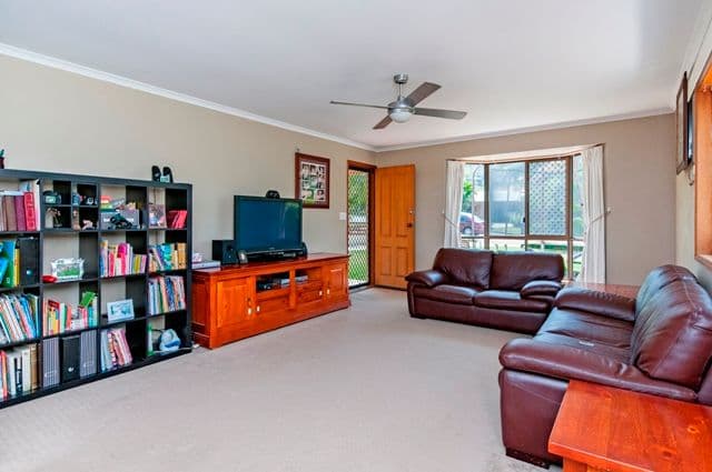 6 Brolga Court, BUNDAMBA QLD 4304, Bundamba - Thumbnail 6