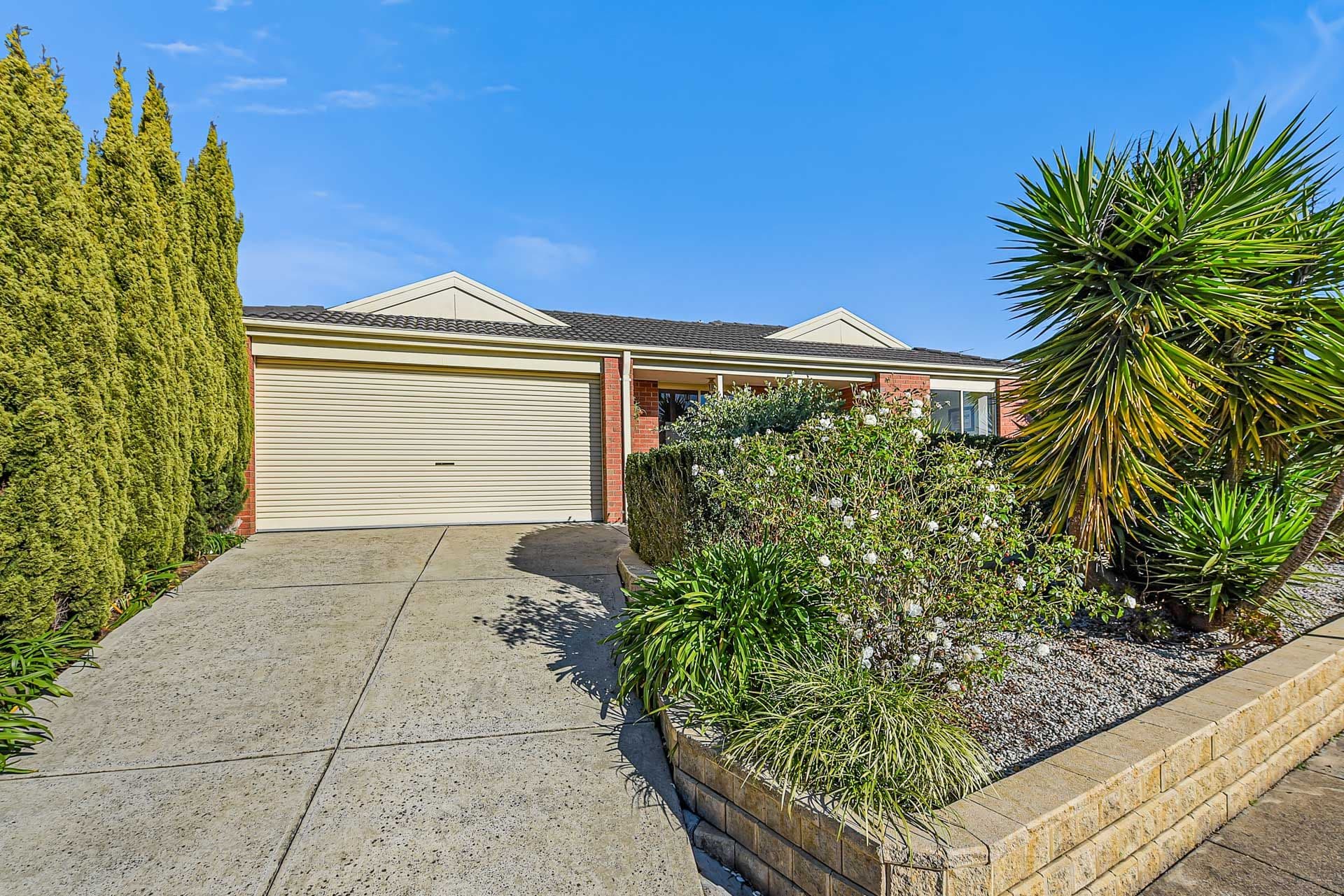 25 Shaftsbury Avenue, Berwick VIC 3806, Berwick - Image 1