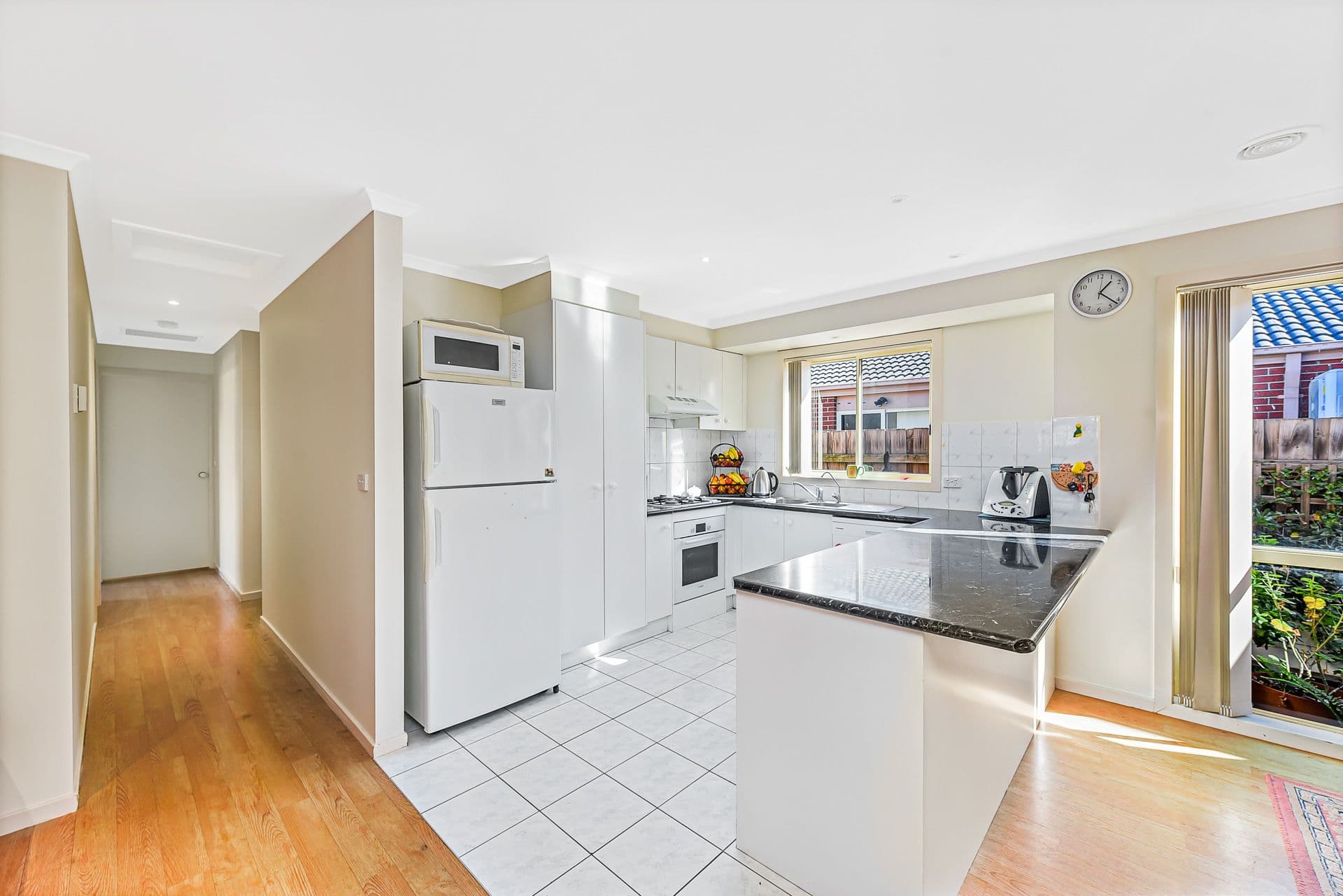 25 Shaftsbury Avenue, Berwick VIC 3806, Berwick - Thumbnail 4