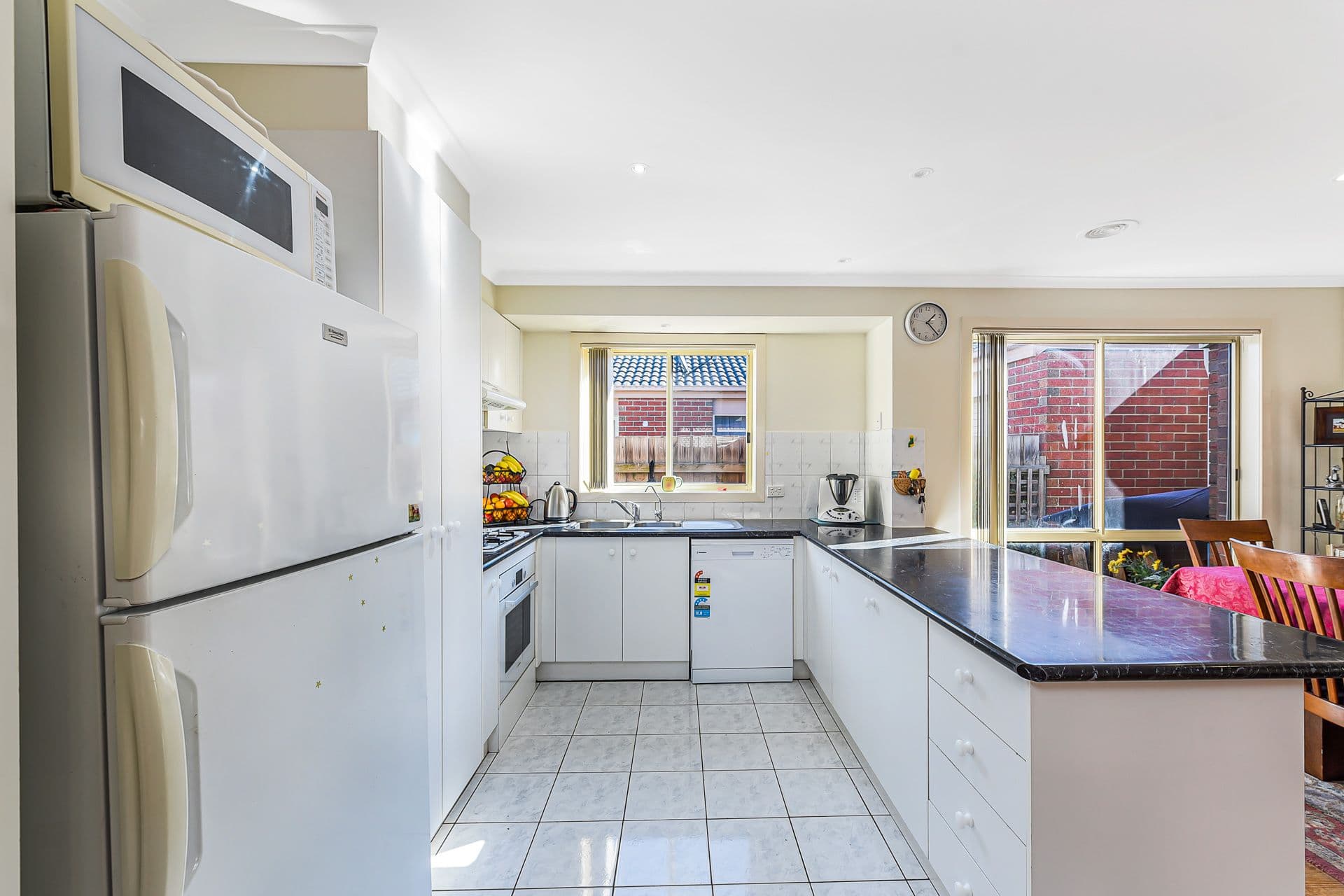 25 Shaftsbury Avenue, Berwick VIC 3806, Berwick - Thumbnail 5