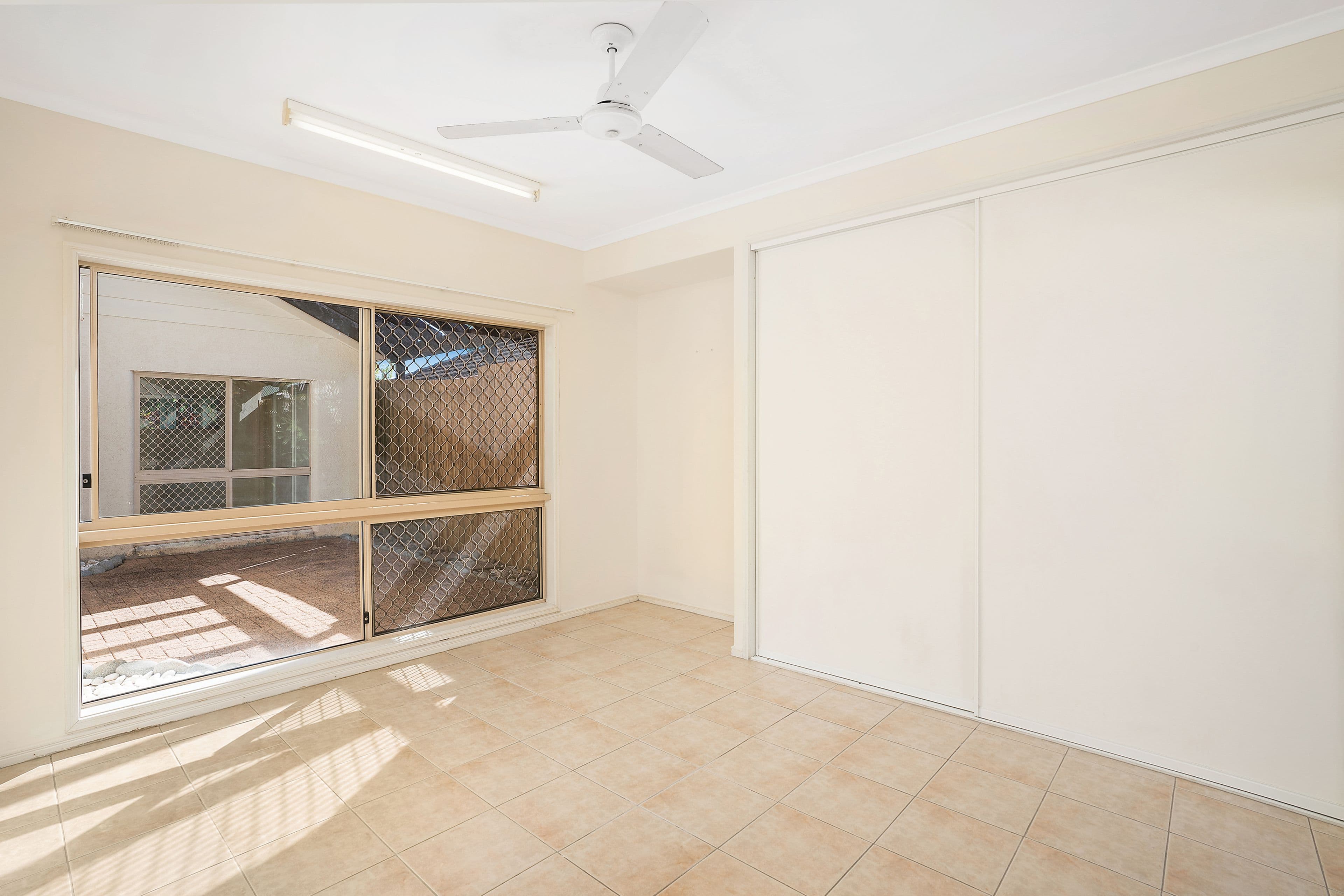 62 Silky Oak Court, Mooroobool QLD 4870, Mooroobool - Thumbnail 5