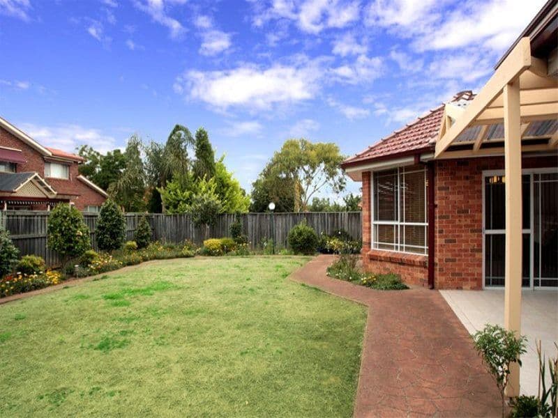 40 Oakhill Drive, CASTLE HILL NSW 2154, Castle Hill - Thumbnail 2