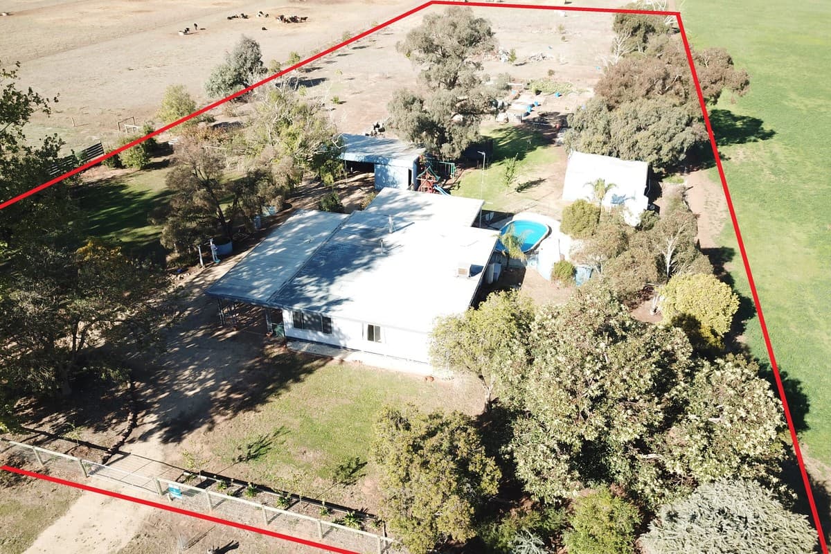 843 Fuzzards Road, Waaia, Waaia - Image 1