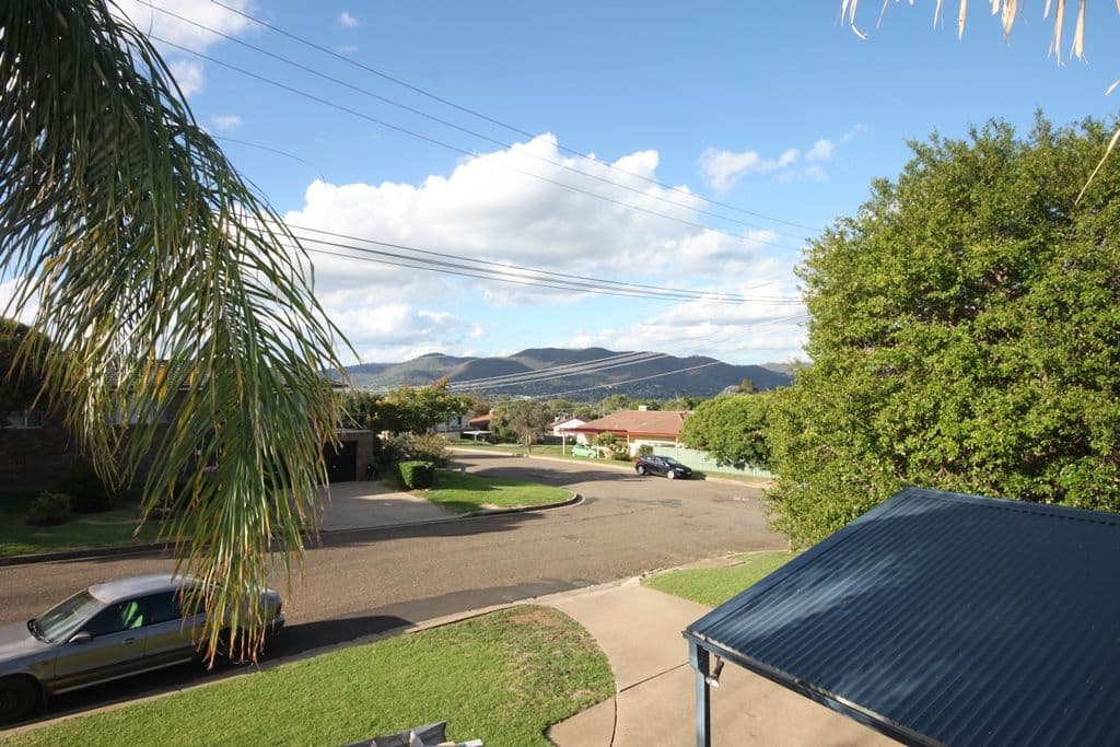 30 McRae Street, TAMWORTH NSW 2340, Tamworth - Thumbnail 2