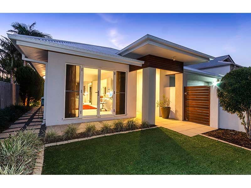 8 Lindal Street, ASHMORE QLD 4214, Ashmore - Thumbnail 2