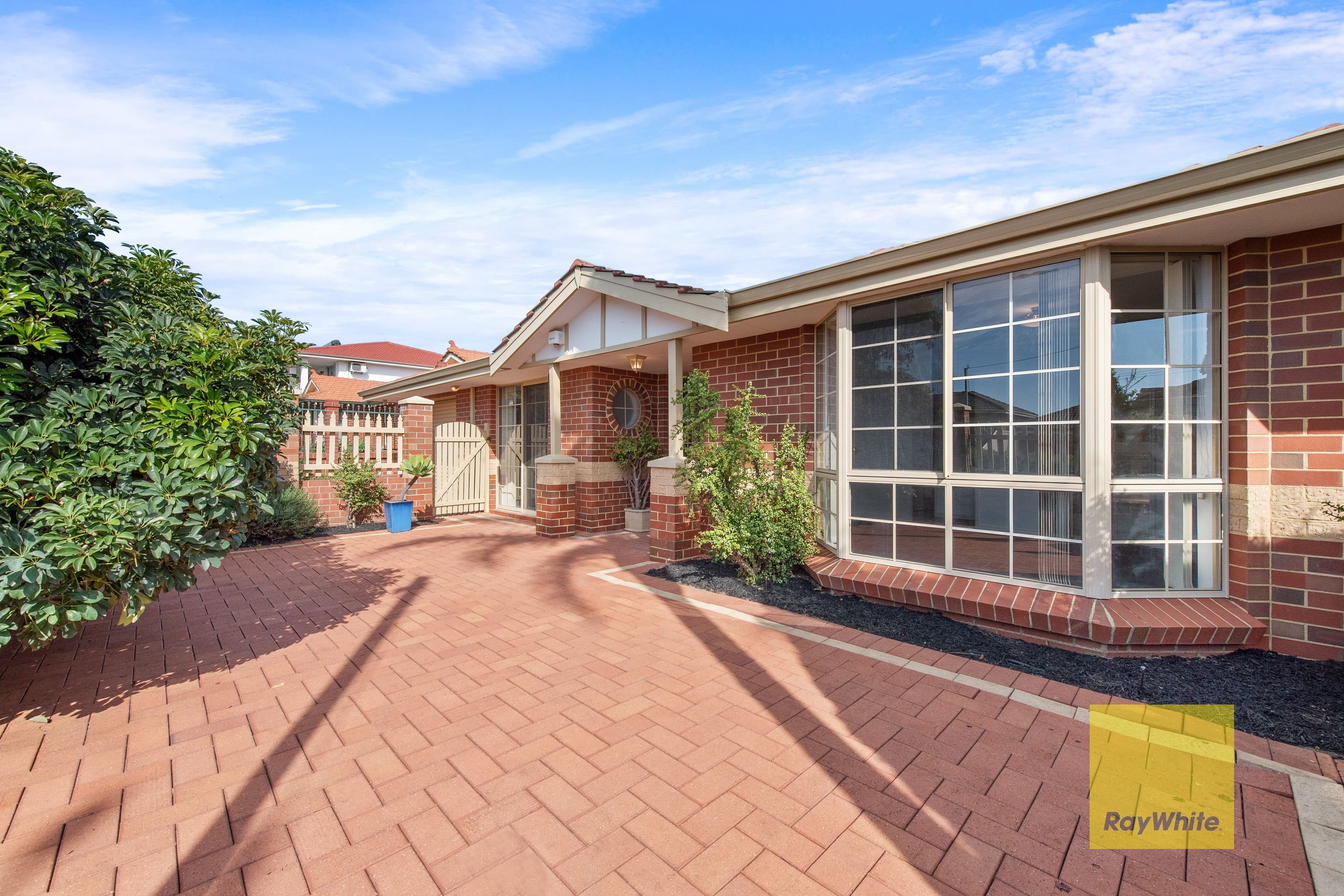 90 Lawley Street, Tuart Hill WA 6060, Tuart Hill - Thumbnail 2