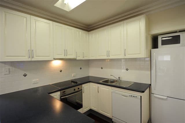 11 Drayton Road, HARRISTOWN QLD 4350, Harristown - Thumbnail 3