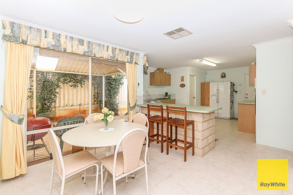 22 Hollins Bend, Madeley WA 6065, Madeley - Thumbnail 8