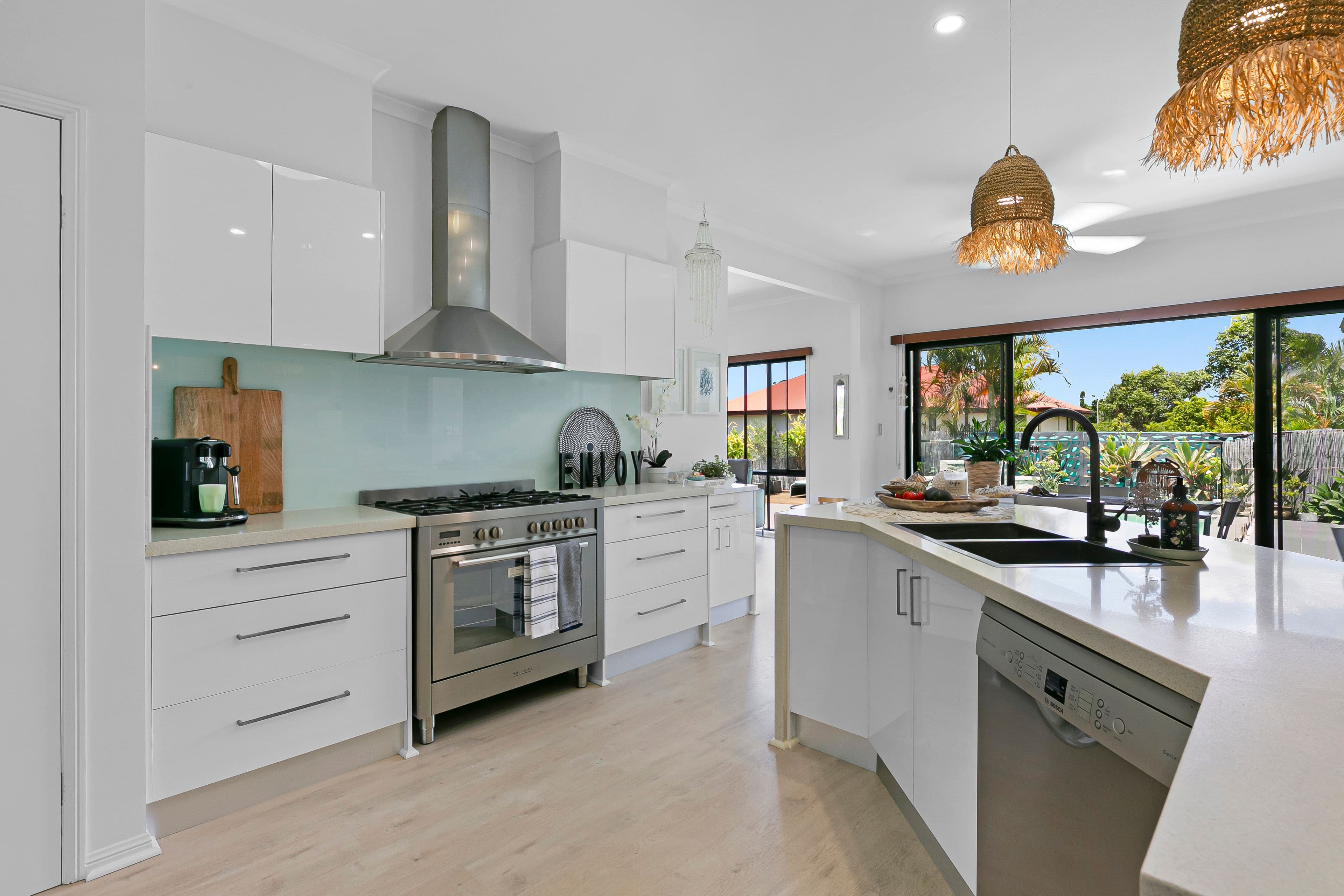 22 Windemere Crescent, Varsity Lakes QLD 4227, Varsity Lakes - Thumbnail 4
