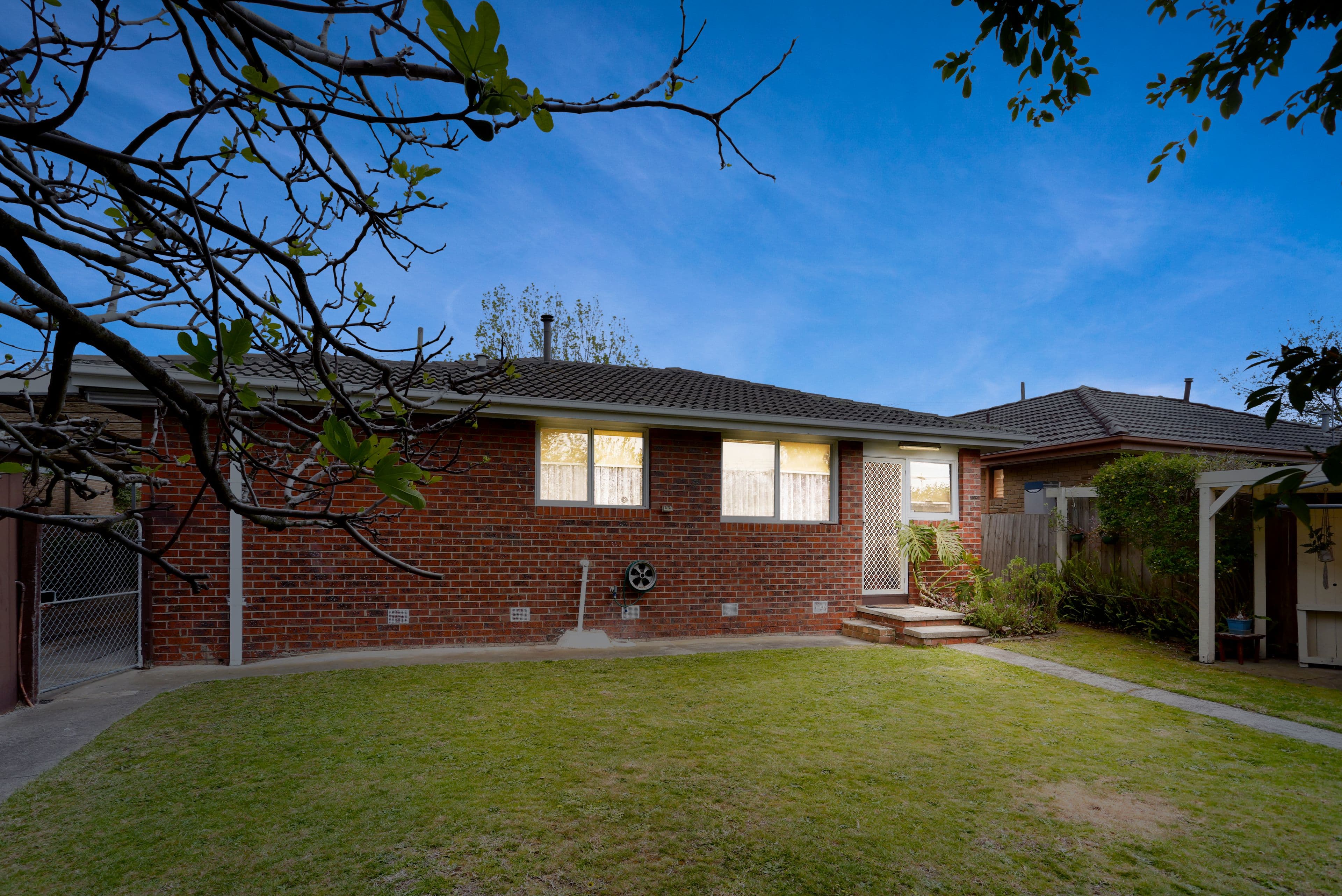 9 Lower Terrace Crescent, Noble Park North VIC 3174, Noble Park North - Thumbnail 2