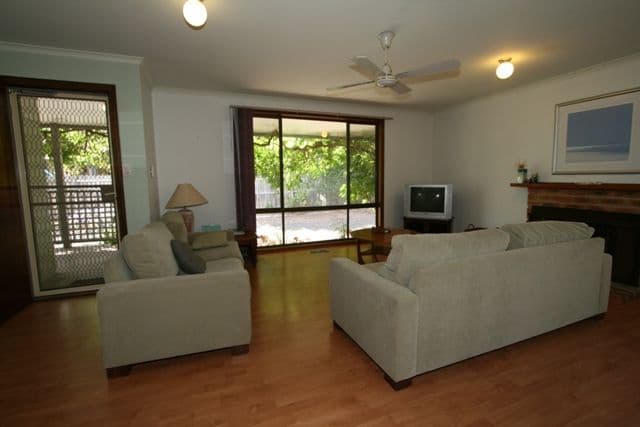 8 Bay Court, Cowes VIC 3922, Cowes - Thumbnail 4