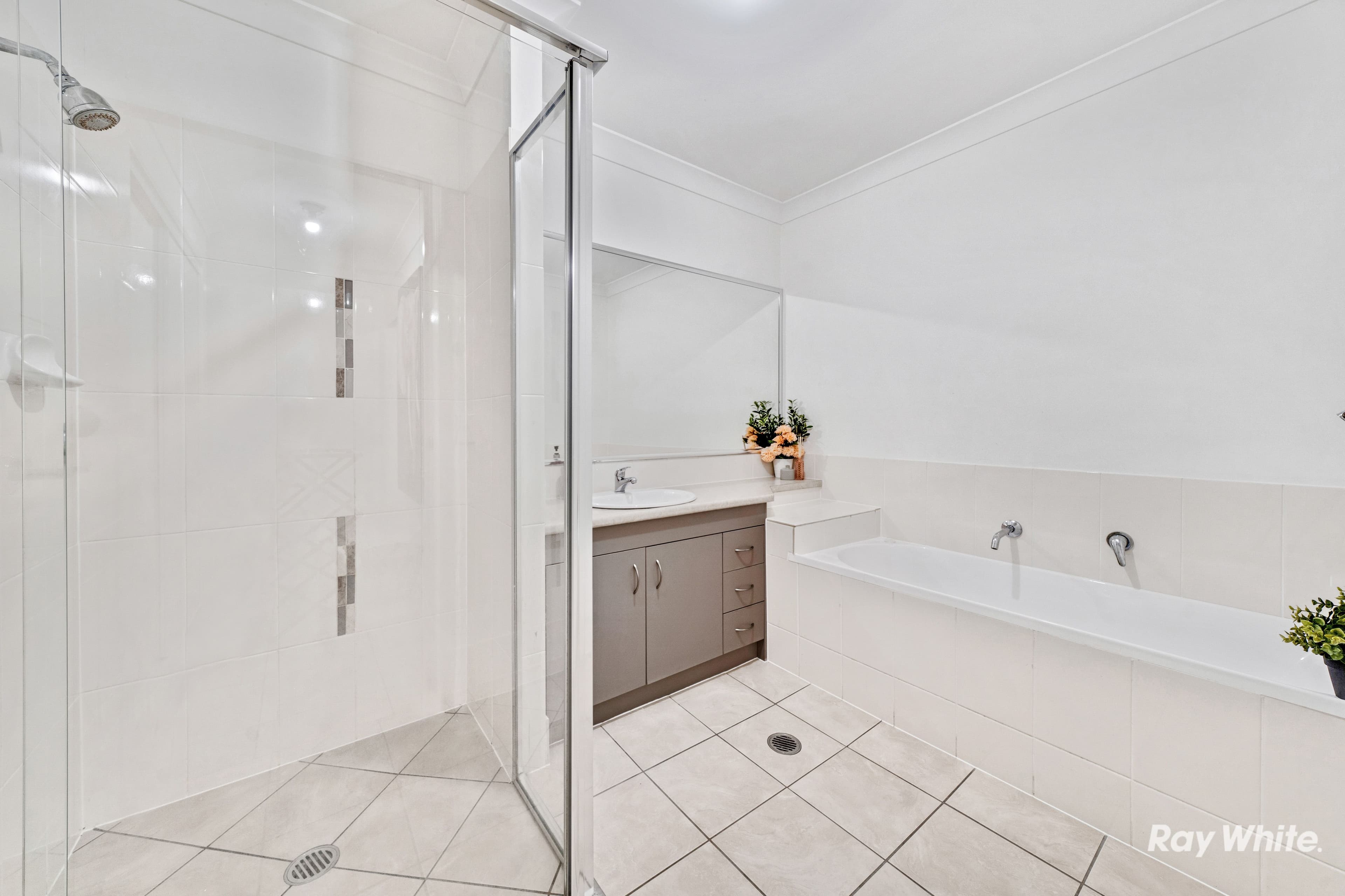 7 Pixie Hollow Court, Eagleby QLD 4207, Eagleby - Thumbnail 3