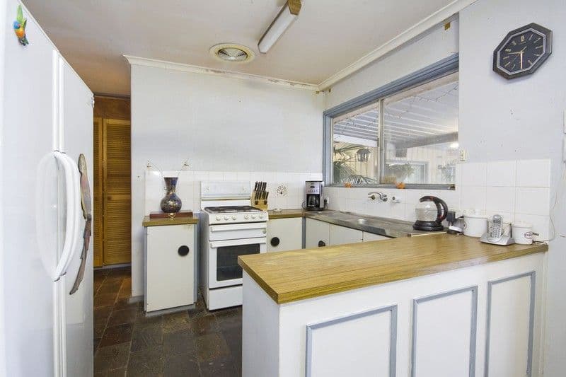 6 Wongabeena Drive, SURREY DOWNS SA 5126, Surrey Downs - Thumbnail 3