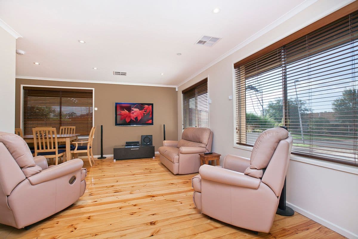 3 Metcalfe Avenue, MODBURY HEIGHTS SA 5092, Modbury Heights - Thumbnail 2