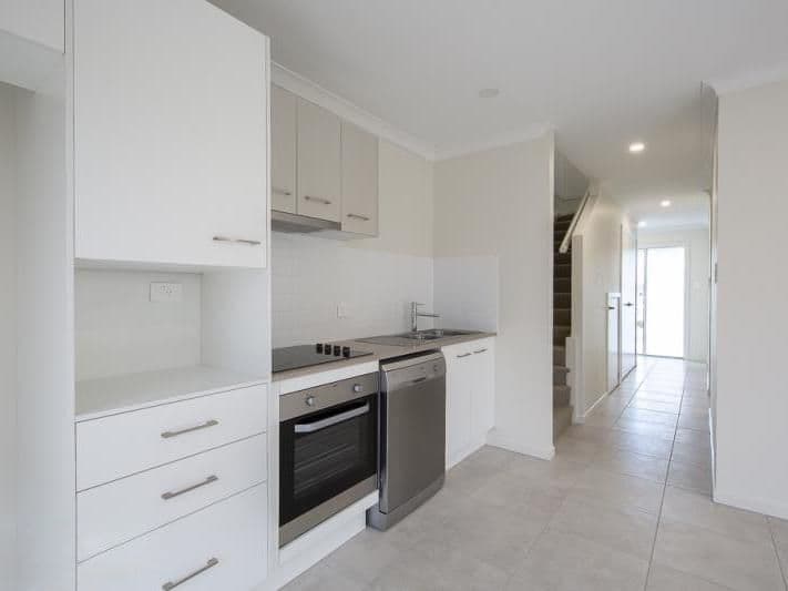 72 Lamington Drive, Redbank Plains QLD 4301, Redbank Plains - Thumbnail 3