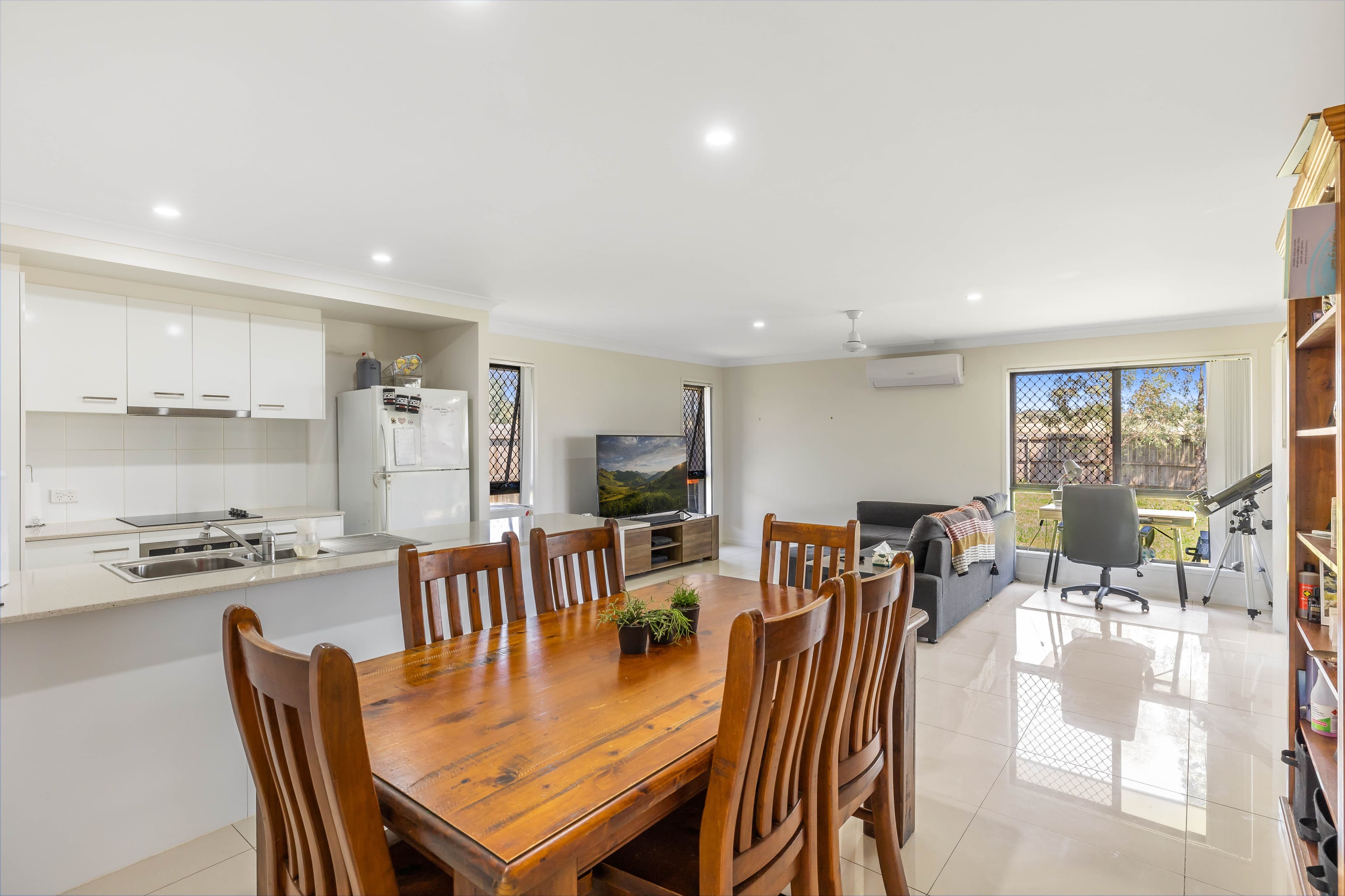 102 Magpie Drive, Cambooya QLD 4358, Cambooya - Thumbnail 2
