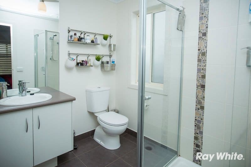 2 Cerreto Mews, PAKENHAM VIC 3810, Pakenham - Thumbnail 4
