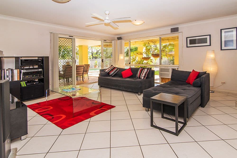 27 Highview Place, PARKWOOD QLD 4214, Parkwood - Thumbnail 4